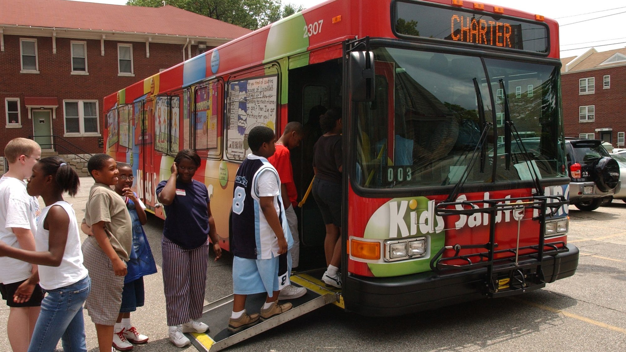Tarc Offers Sale Bus Pass To Louisville Youth