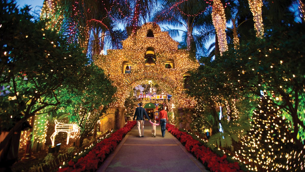 In Riverside Mission Inn S Festival Of Lights Is A Holiday Must See
