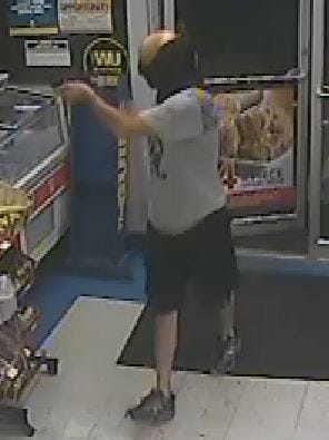 Police are looking for the public's help in identifying the man who robbed a Felton gas station early Tuesday morning.