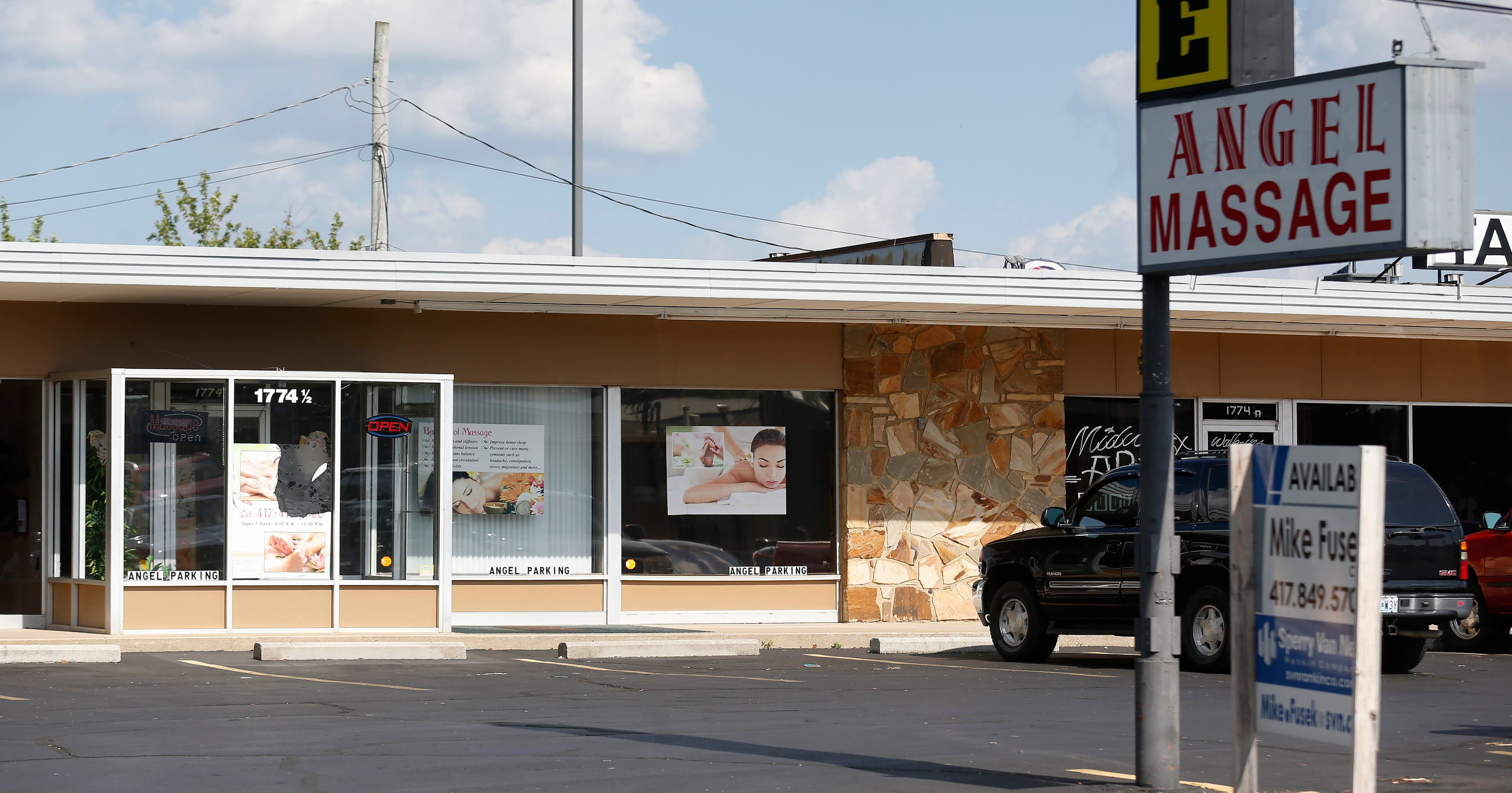 Shawn recommends best of Queen as folk fisting episode Femdom iphone porn free