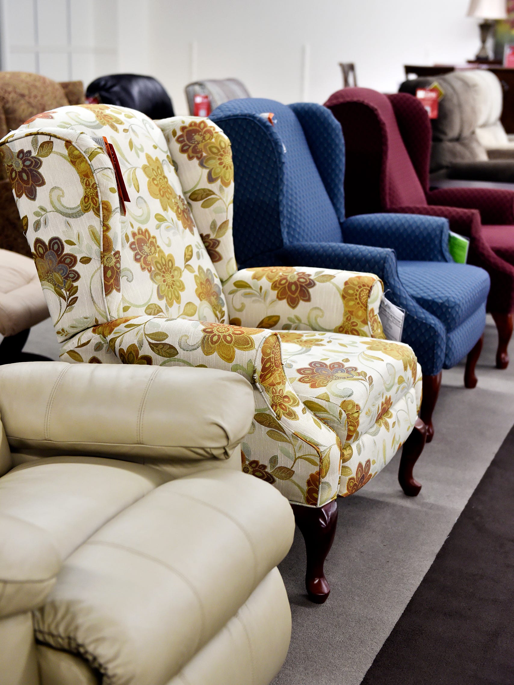 York Galleria Bon Ton To Add Furniture Department