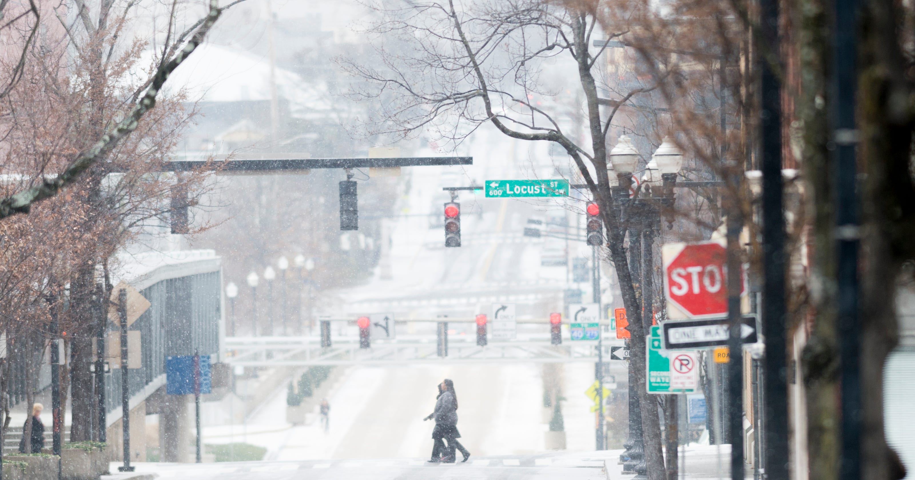 East Tennessee schools close ahead of snow expected to fall Tuesday