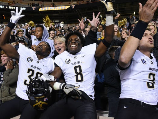 At center Vanderbilt corner back Joejuan Williams (8)