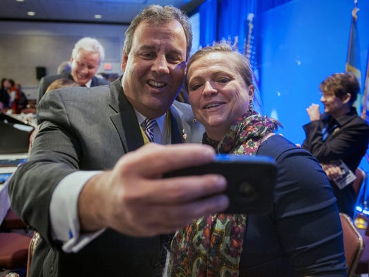 Republican Governors Defend Christie