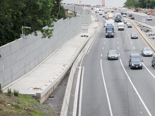 Cuomo Bridge bike, pedestrian path: Tunnel, mural, opening ...