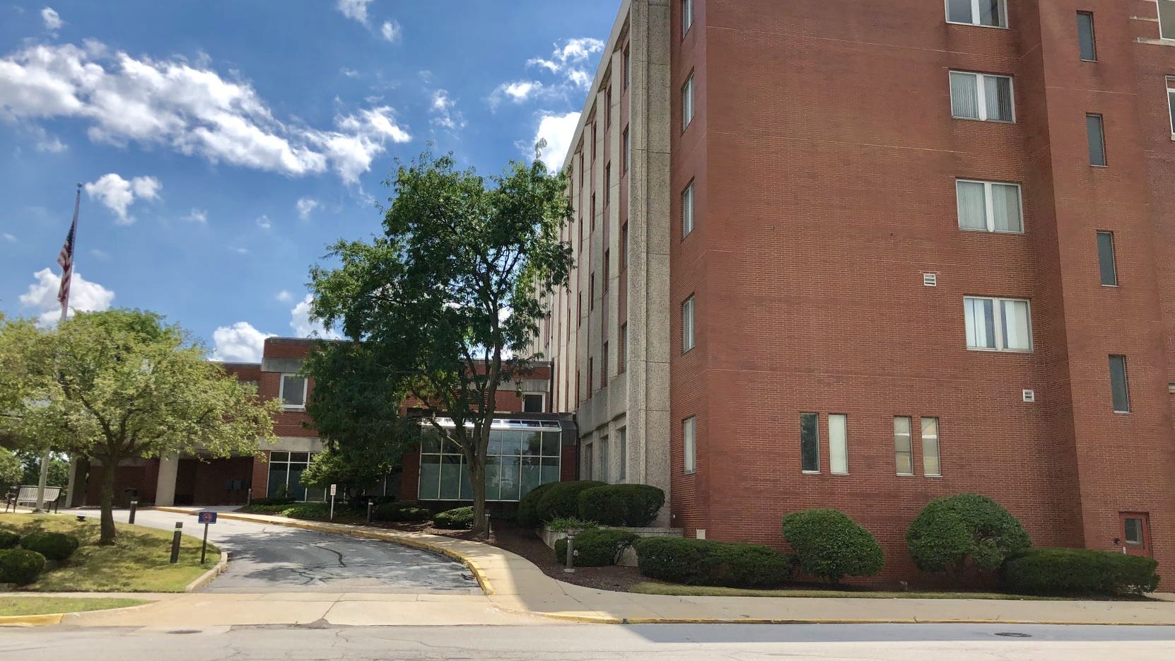 Downtown Mishawaka hospital site to be sold at auction Wednesday