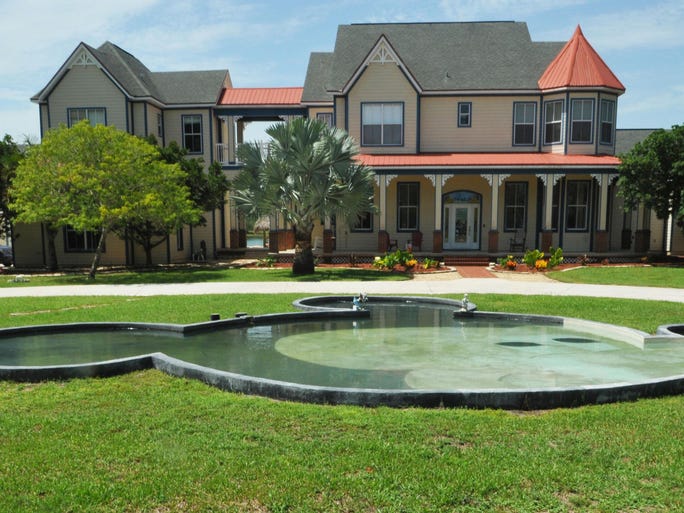 Photos Disneythemed house