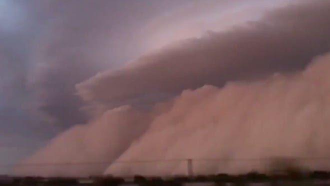 A fast-moving haboob ripped through Arizona on Monday and caught the attention of the internet.