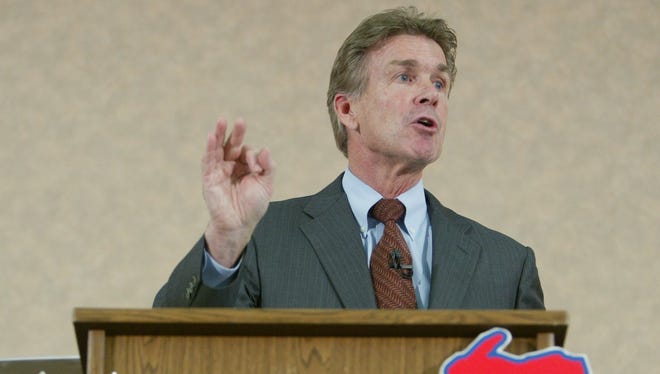 Jack Roberts, executive director of the Michigan High School Athletic Association, gives a speech April 2, 2007, in East Lansing.