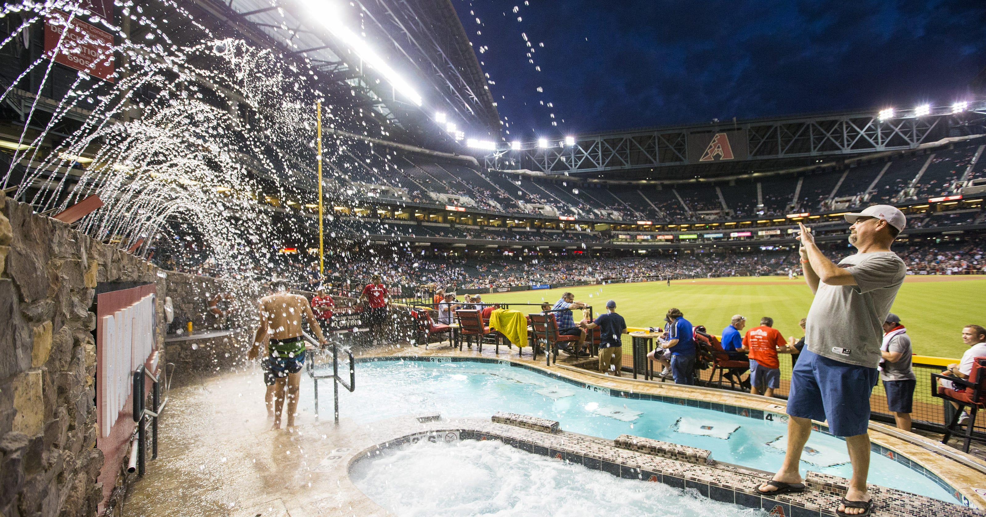 Take a dip into history of Diamondbacks pool