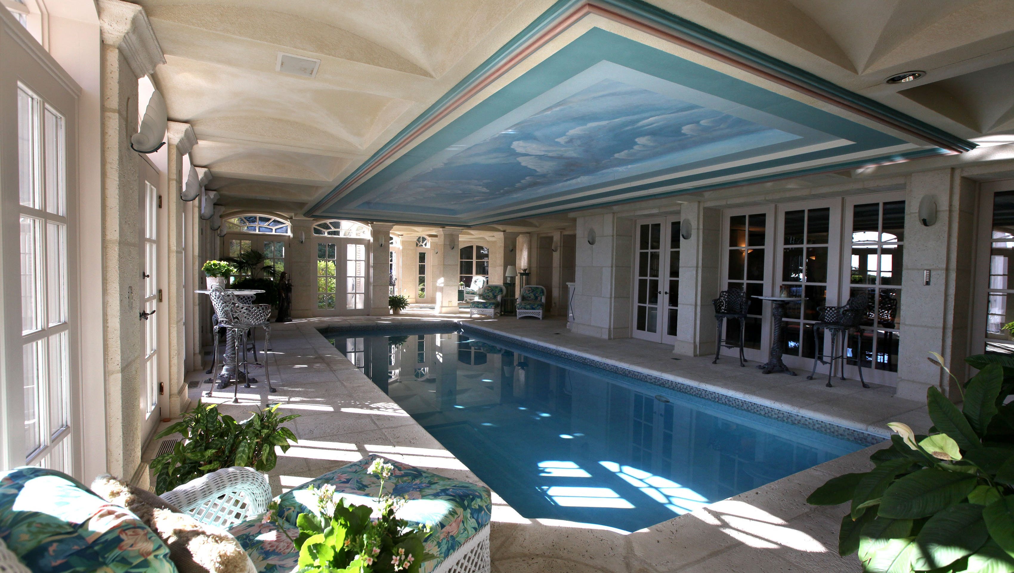 Art Van founder lived in this Grosse Pointe Shores mansion for 22 years