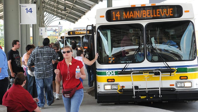 
Green Bay Metro officials are considering a new downtown Green Bay bus route that would improve downtown service and shorten travel times on other other routes.
