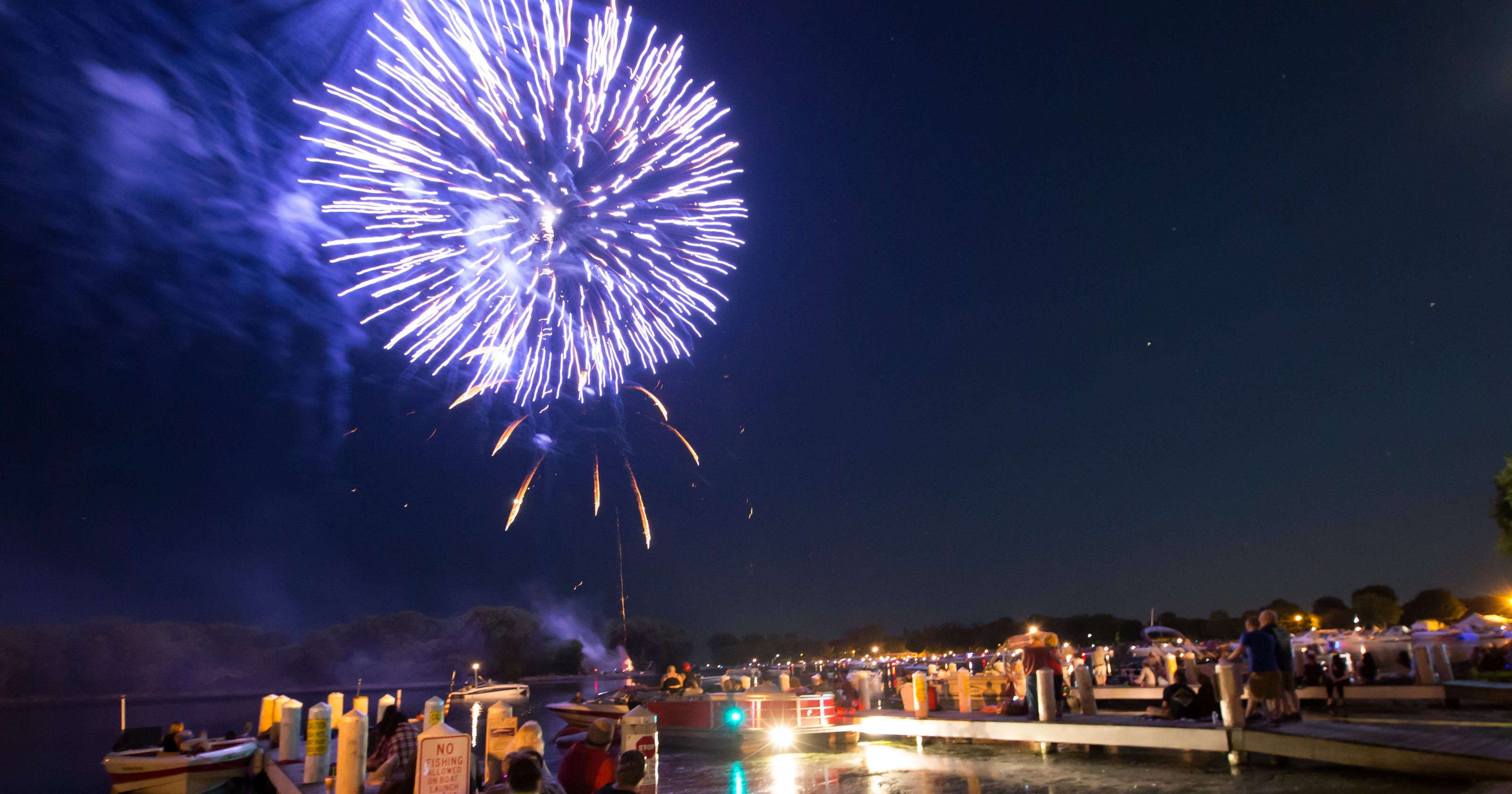 Oshkosh moves 2019 fireworks to Pioneer Island from Menominee Park