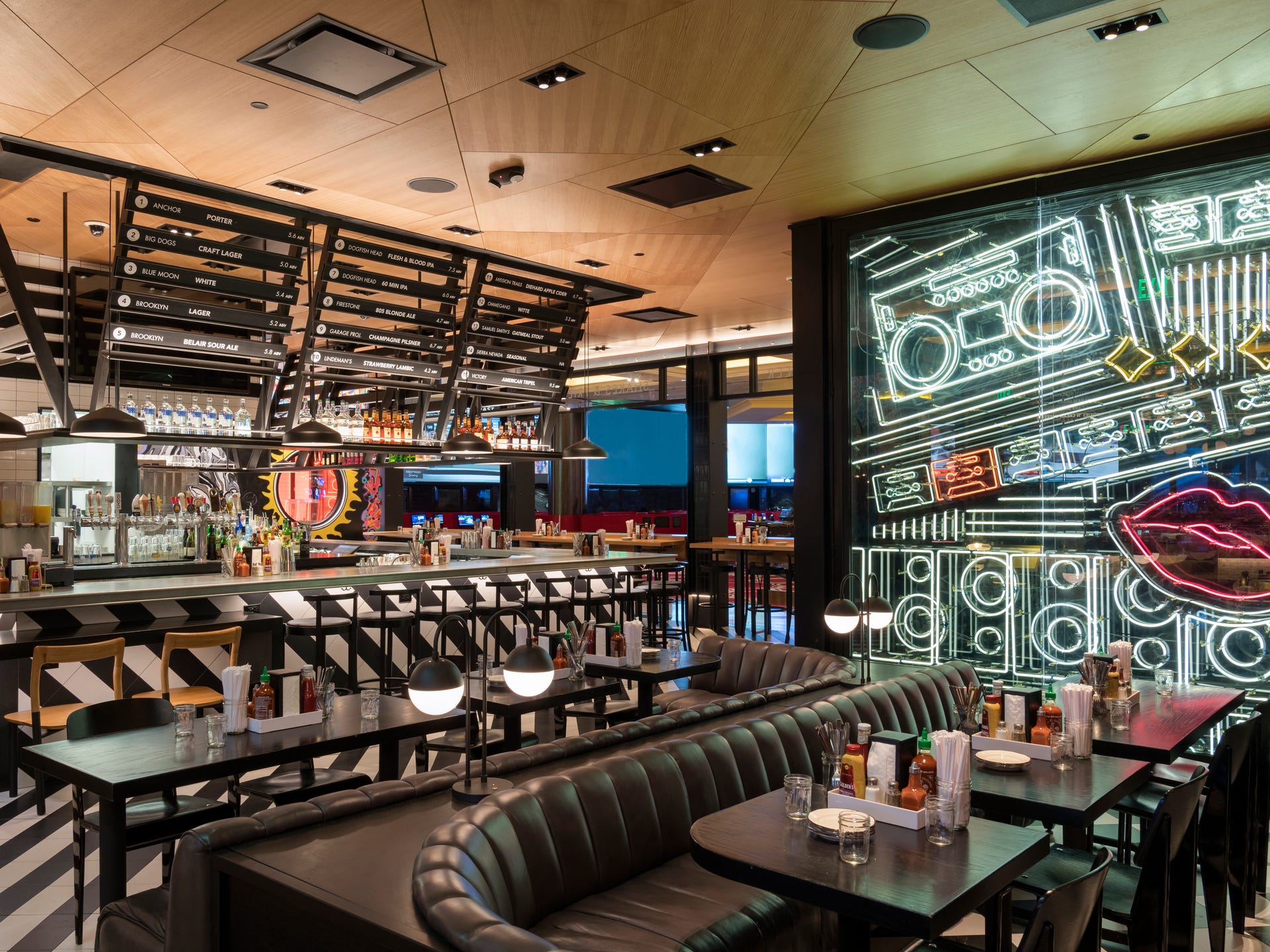 Best places to watch football in Las Vegas