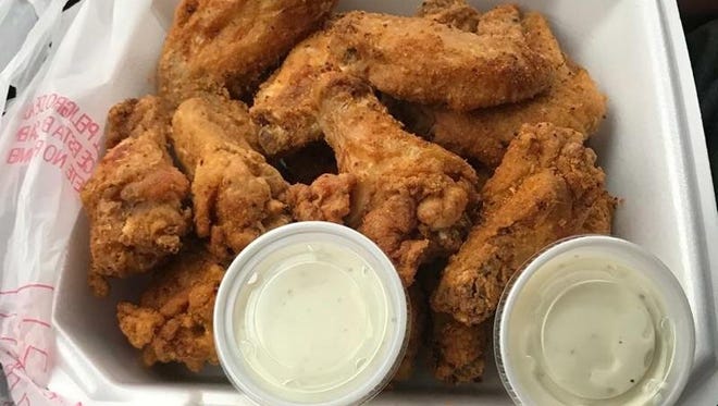 Chicken Shack Express serves up Spicy Mama, Smack Yo Mama and Death Row Hot, as well as the popular lemon pepper flavor.