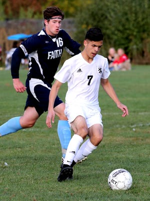 Senior forward Dante Perez (7) leads Veritas/Tenor 13 goals this season and he's added two assists.