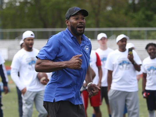 Former Detroit Lions receiver Calvin Johnson encourages