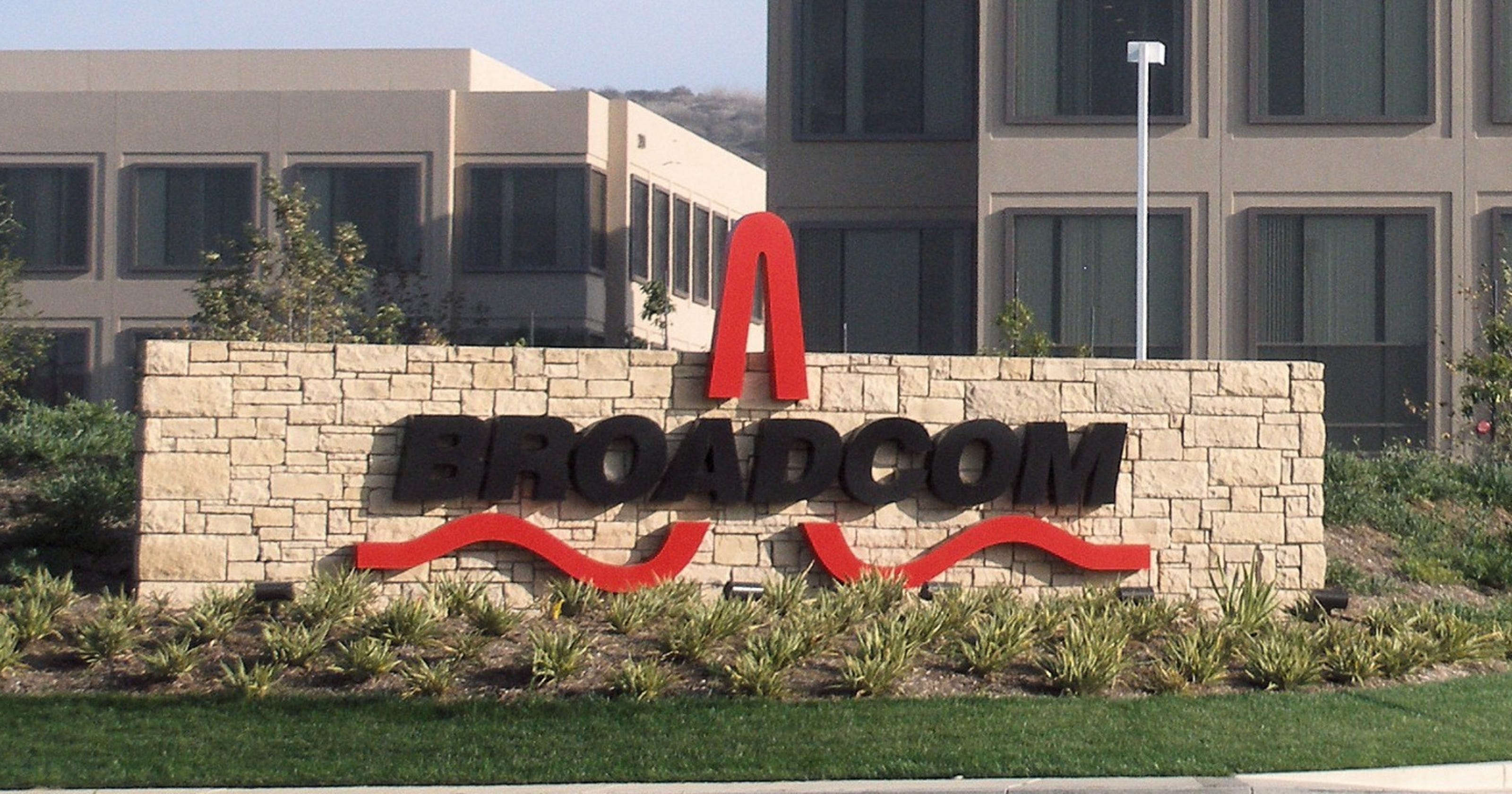 Broadcom to buy software company CA Technologies for $18.9 billion