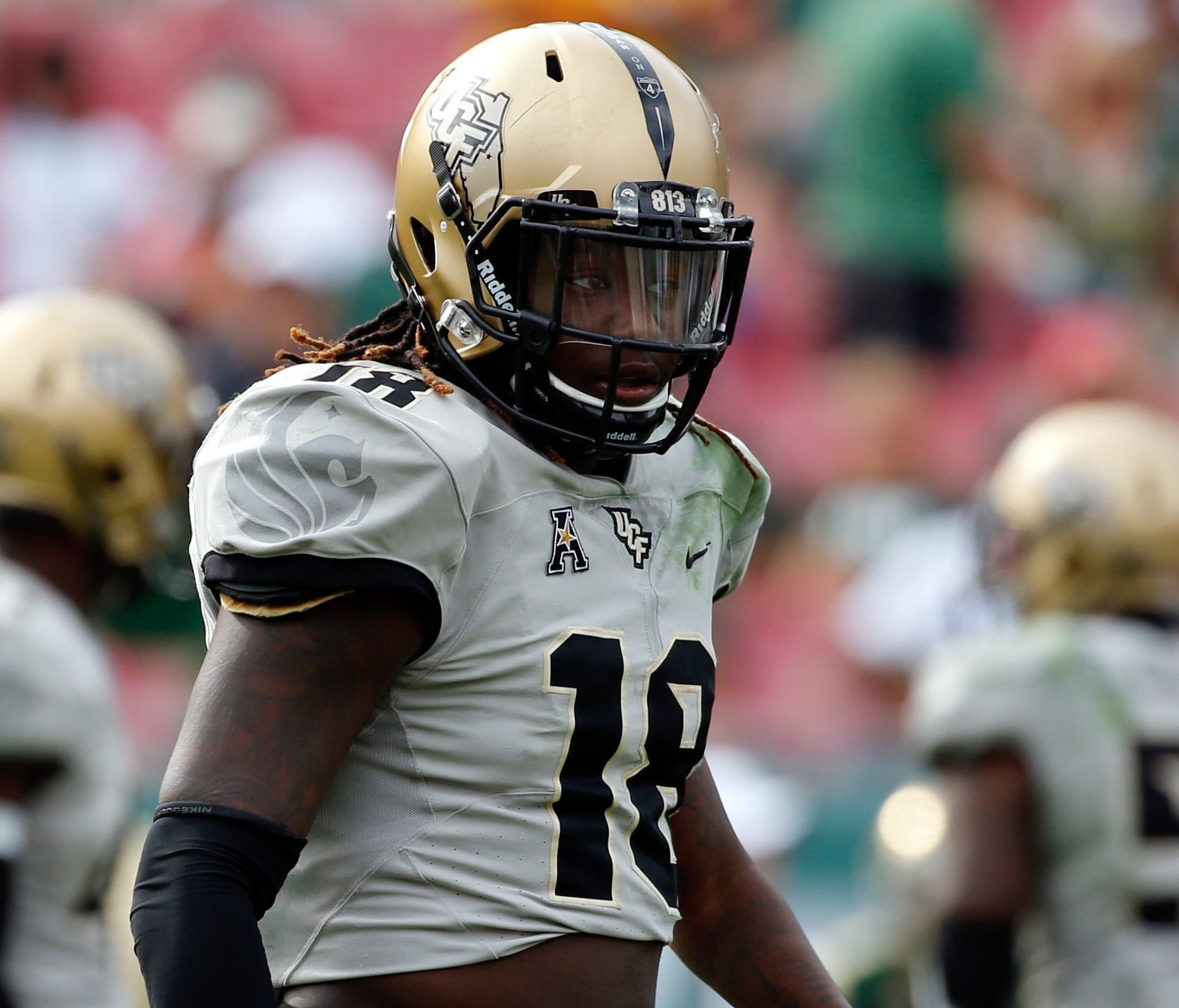 UCF Knights linebacker Shaquem Griffin (18) during the second half at Raymond James Stadium.