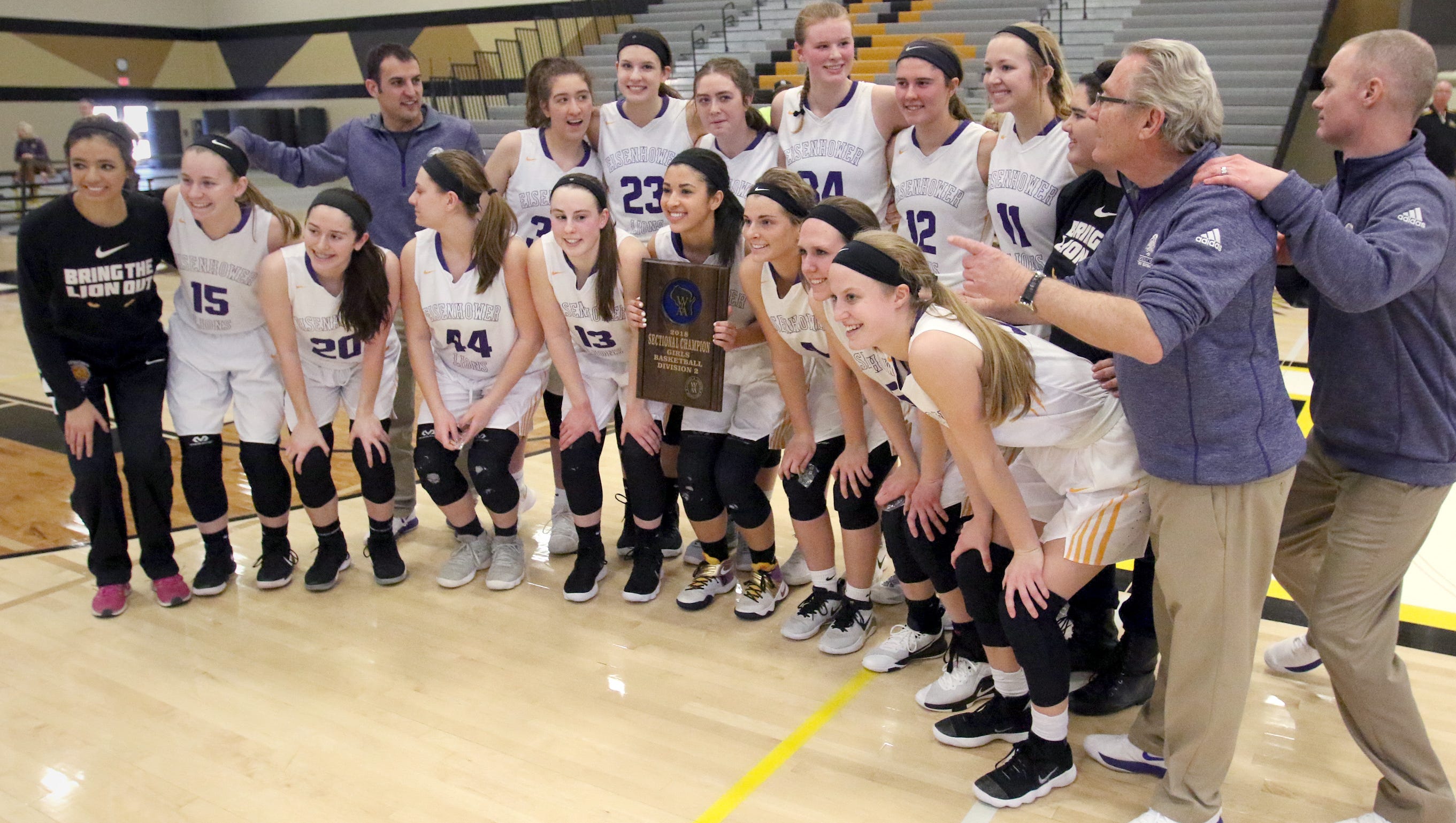Wiaa Girls Basketball Eisenhower Survives Pius Xi To Reach State