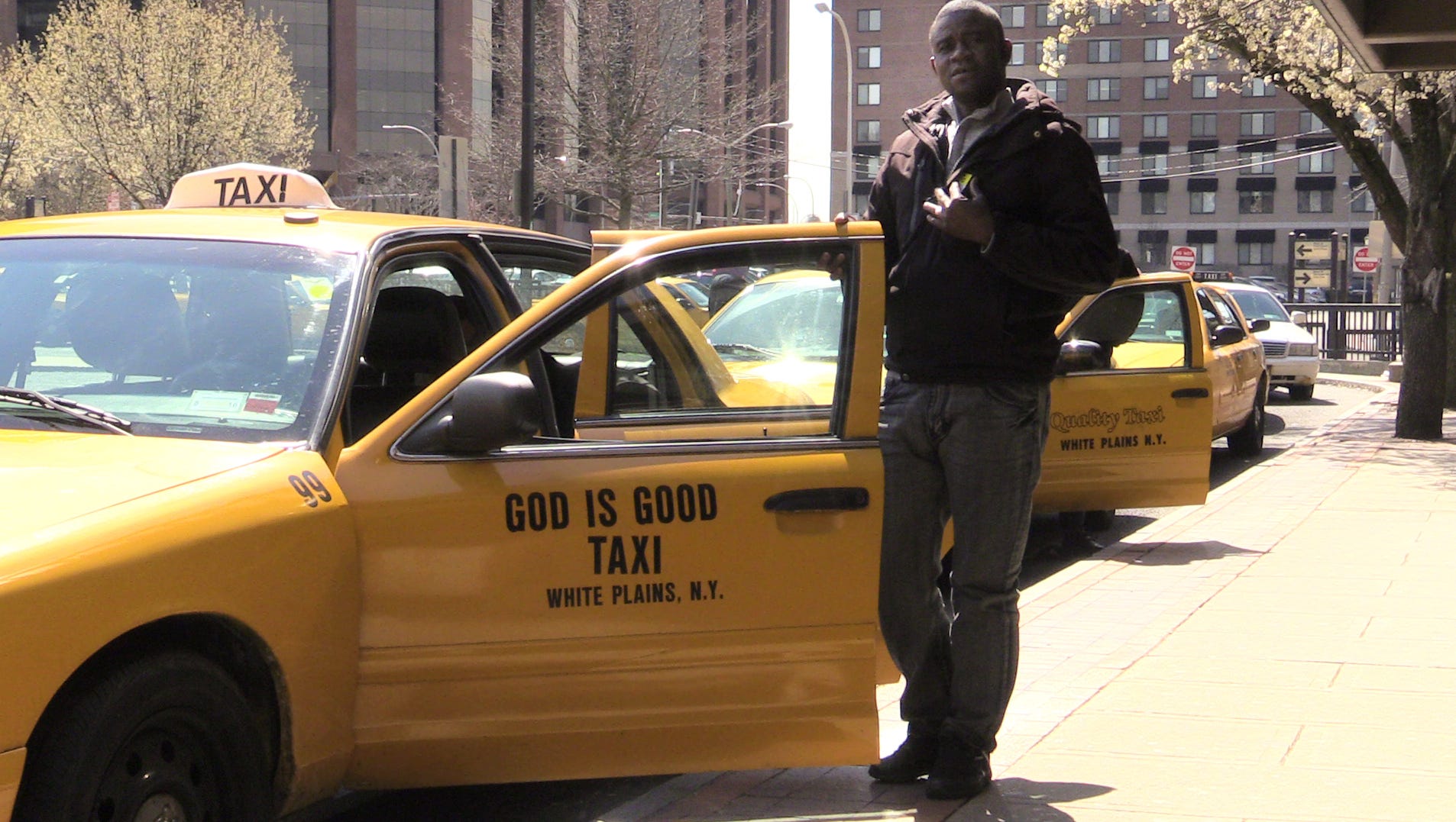 White Plains: Now You Can Hail A Cab On The Street