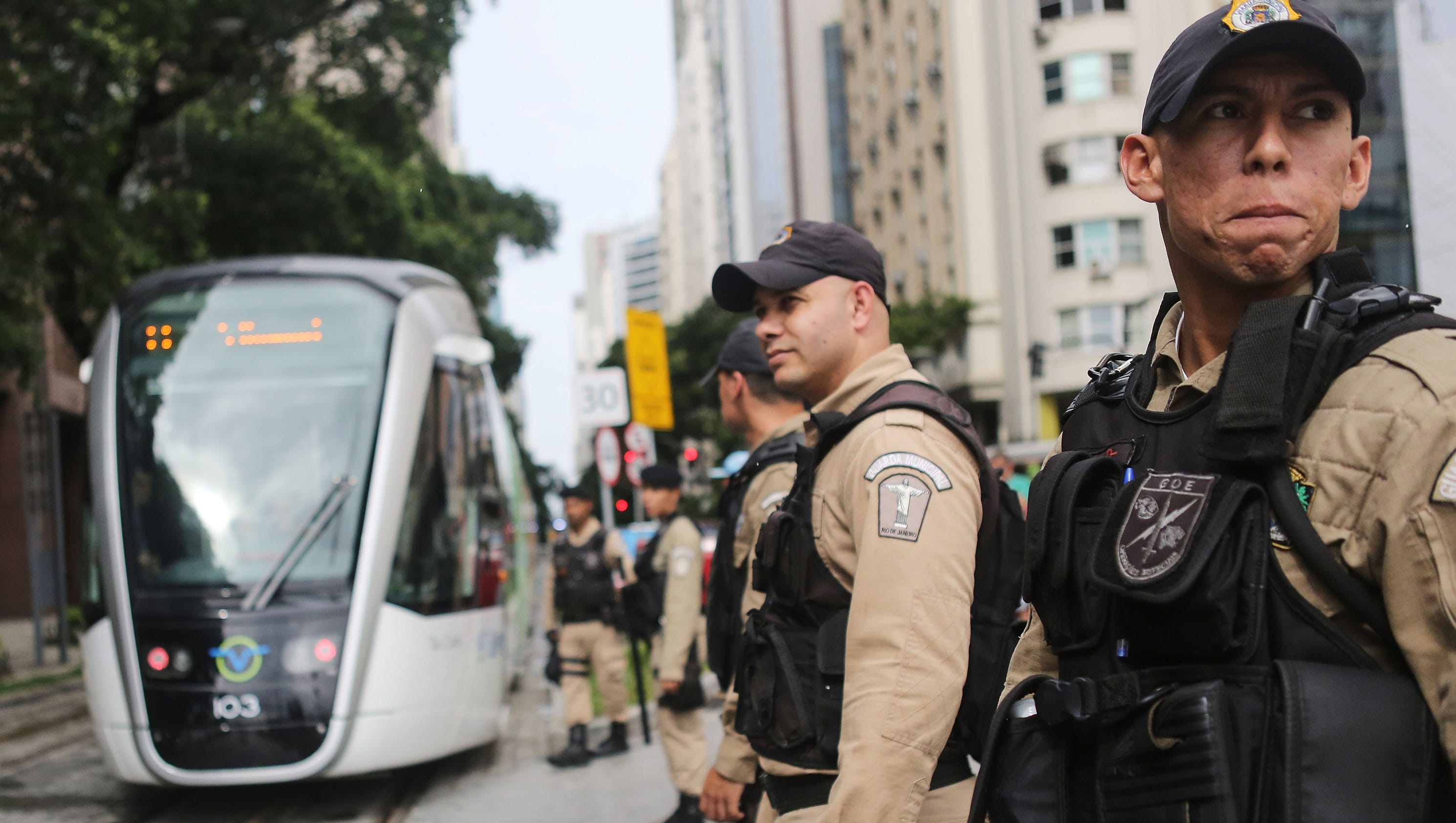 Rio violence leaves little confidence in public security