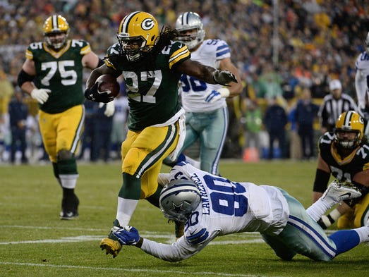 Dallas Cowboys defensive end Demarcus Lawrence (90)