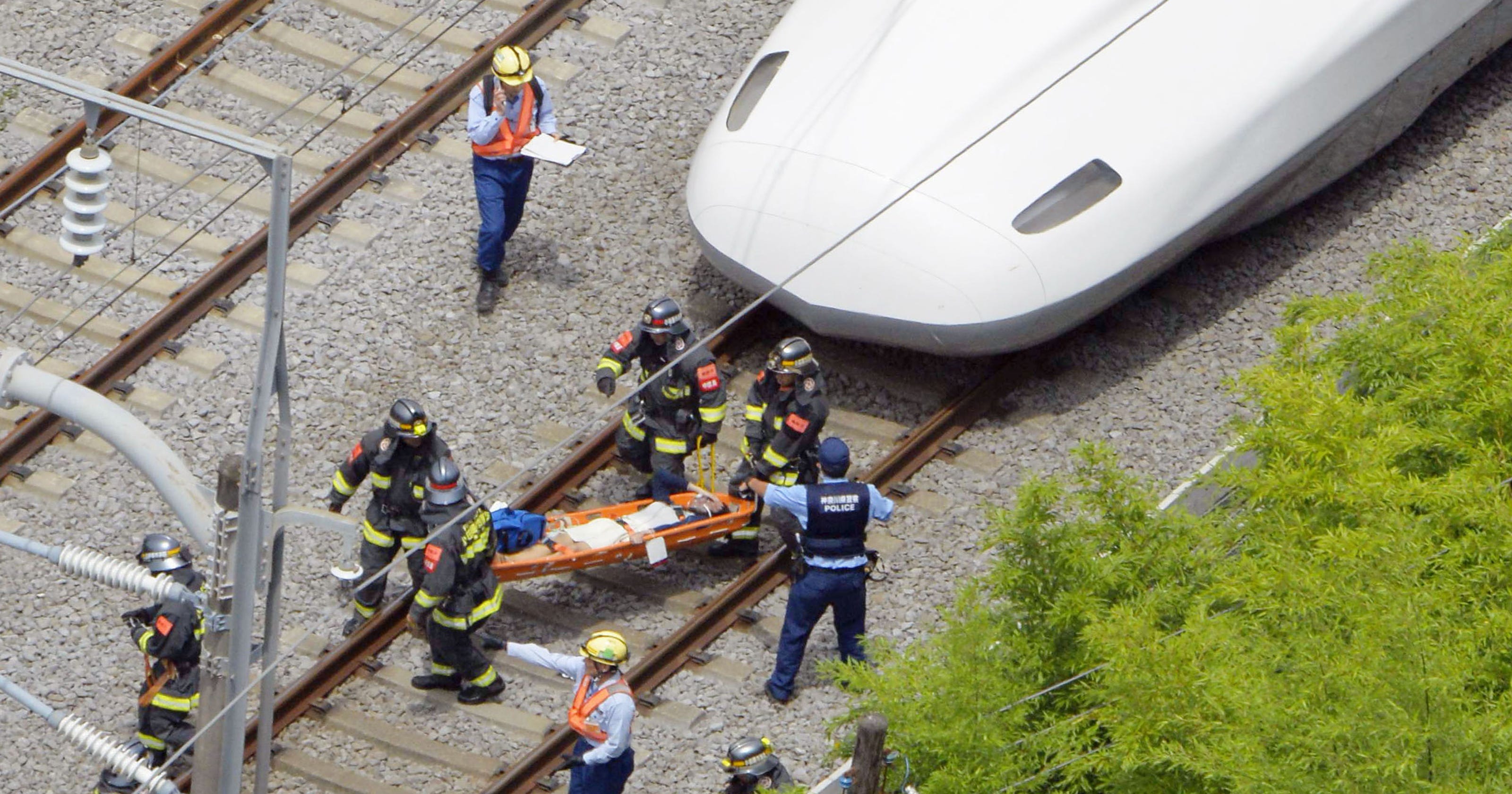 2 dead after man sets self on fire on Japan train