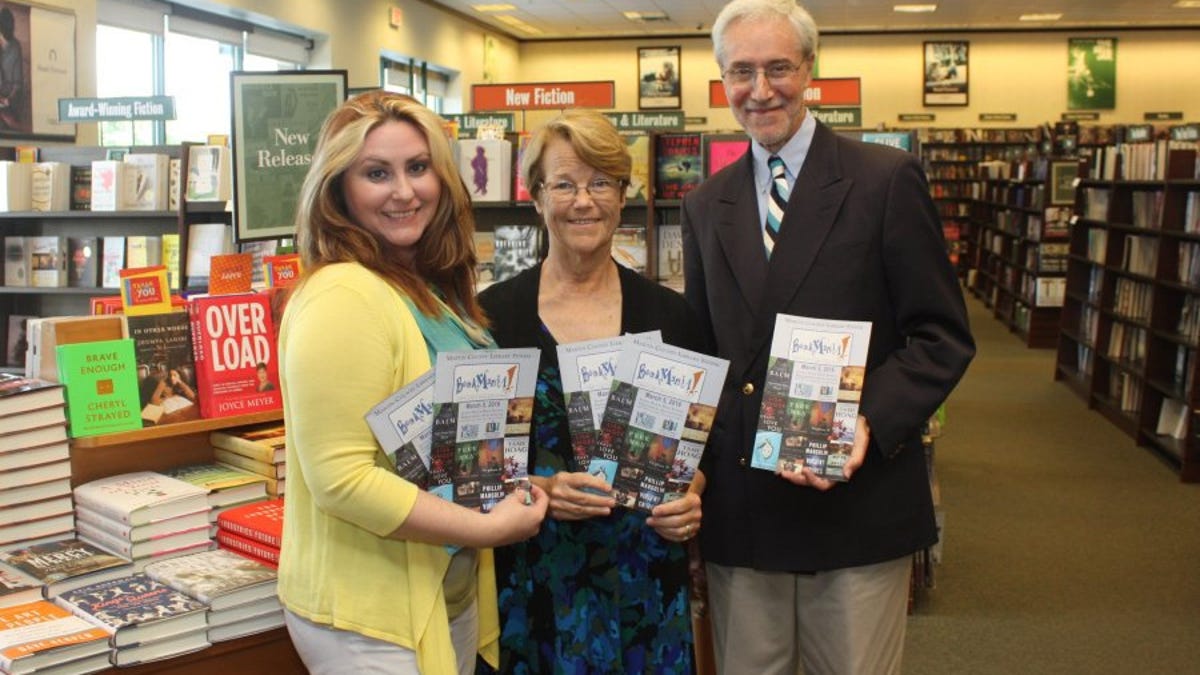 Barnes And Nobles Donates To The Library Foundation