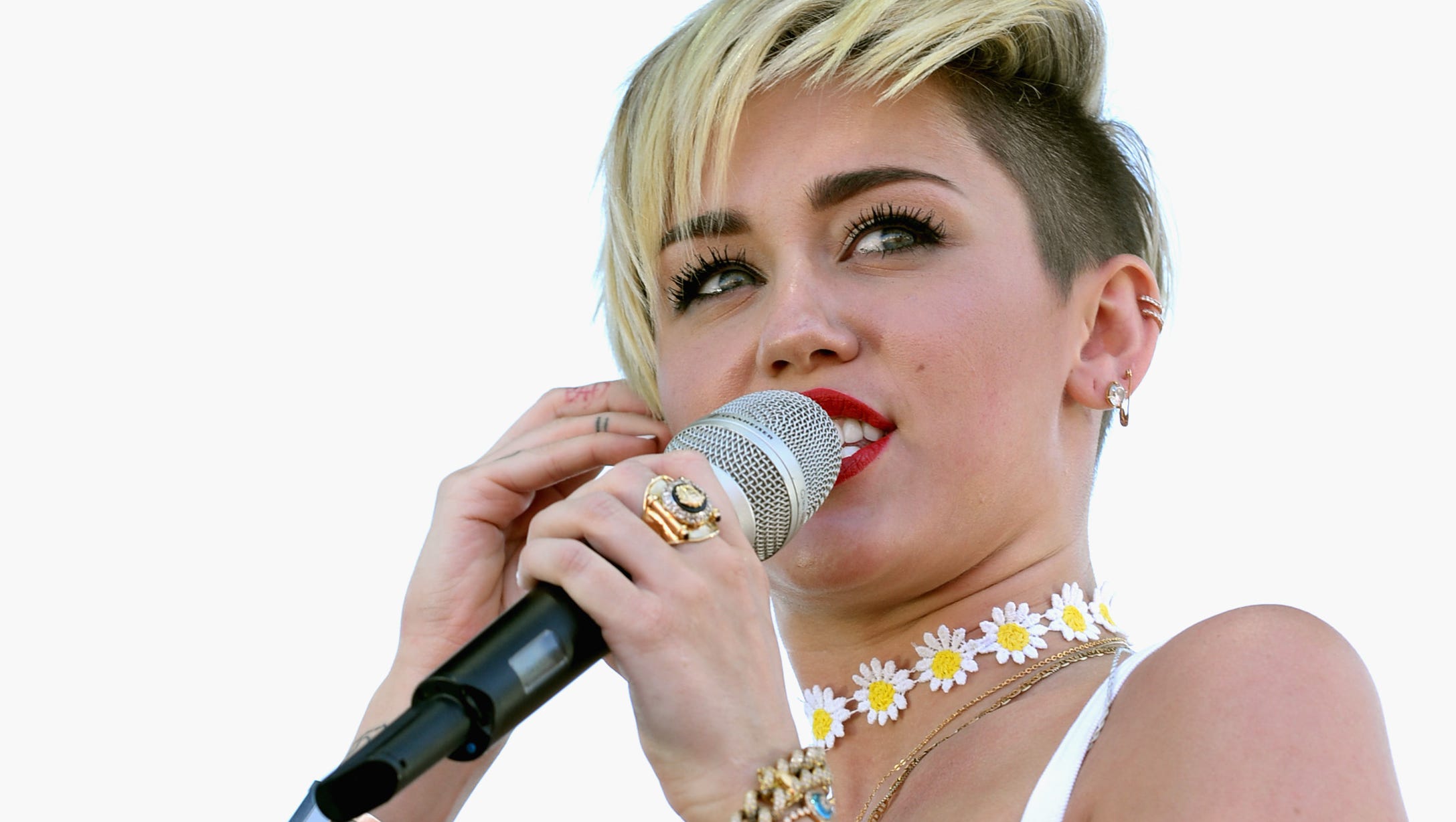 Miley mania! More semi-nude, sexual photos emerge