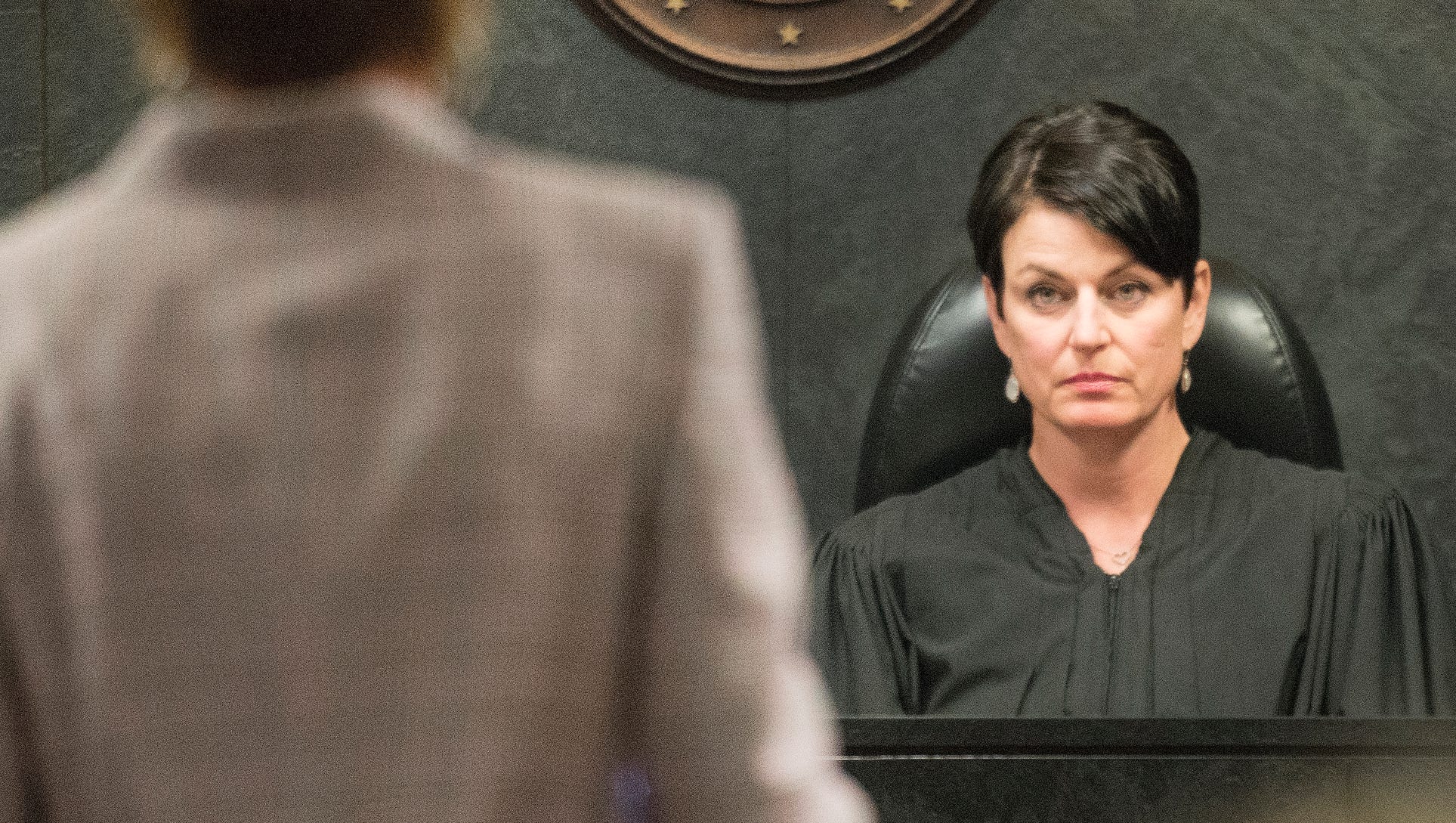 Judge releases 'jailed' kids who wouldn't meet with dad(01)