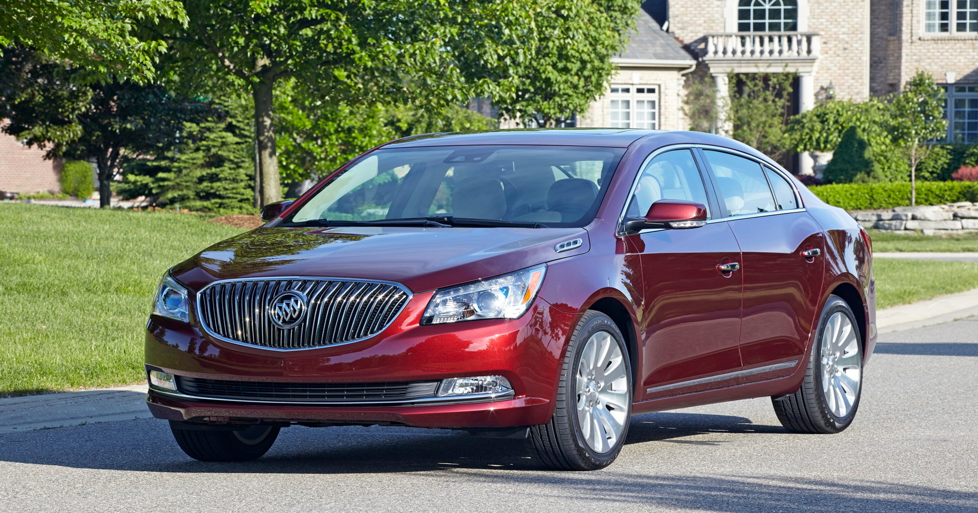 2015 Buick LaCrosse provides futuristic luxury today