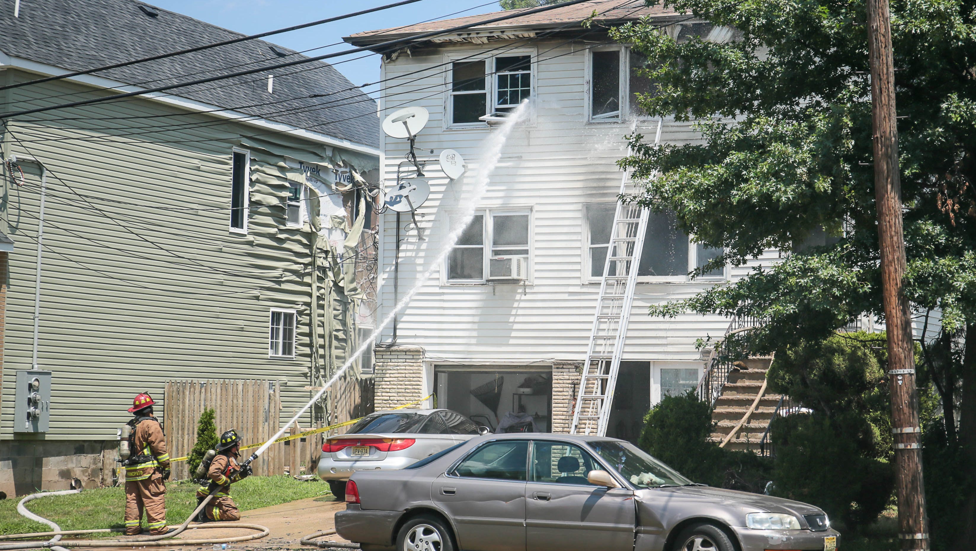 8 homeless, dog missing after Linden house fire