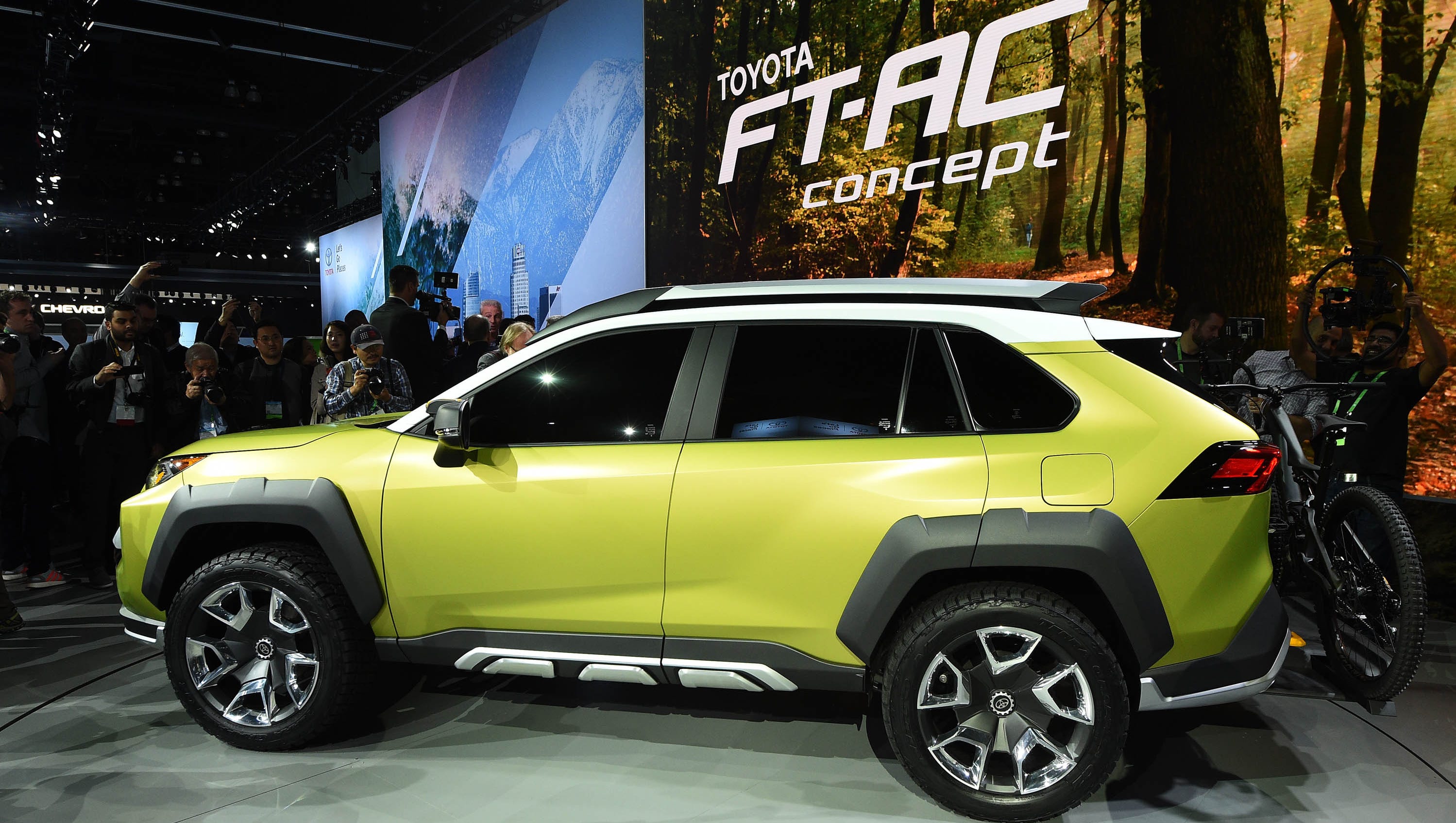 Toyota Moves Beyond Bestselling Rav4 With Concept Suv For Adventurers