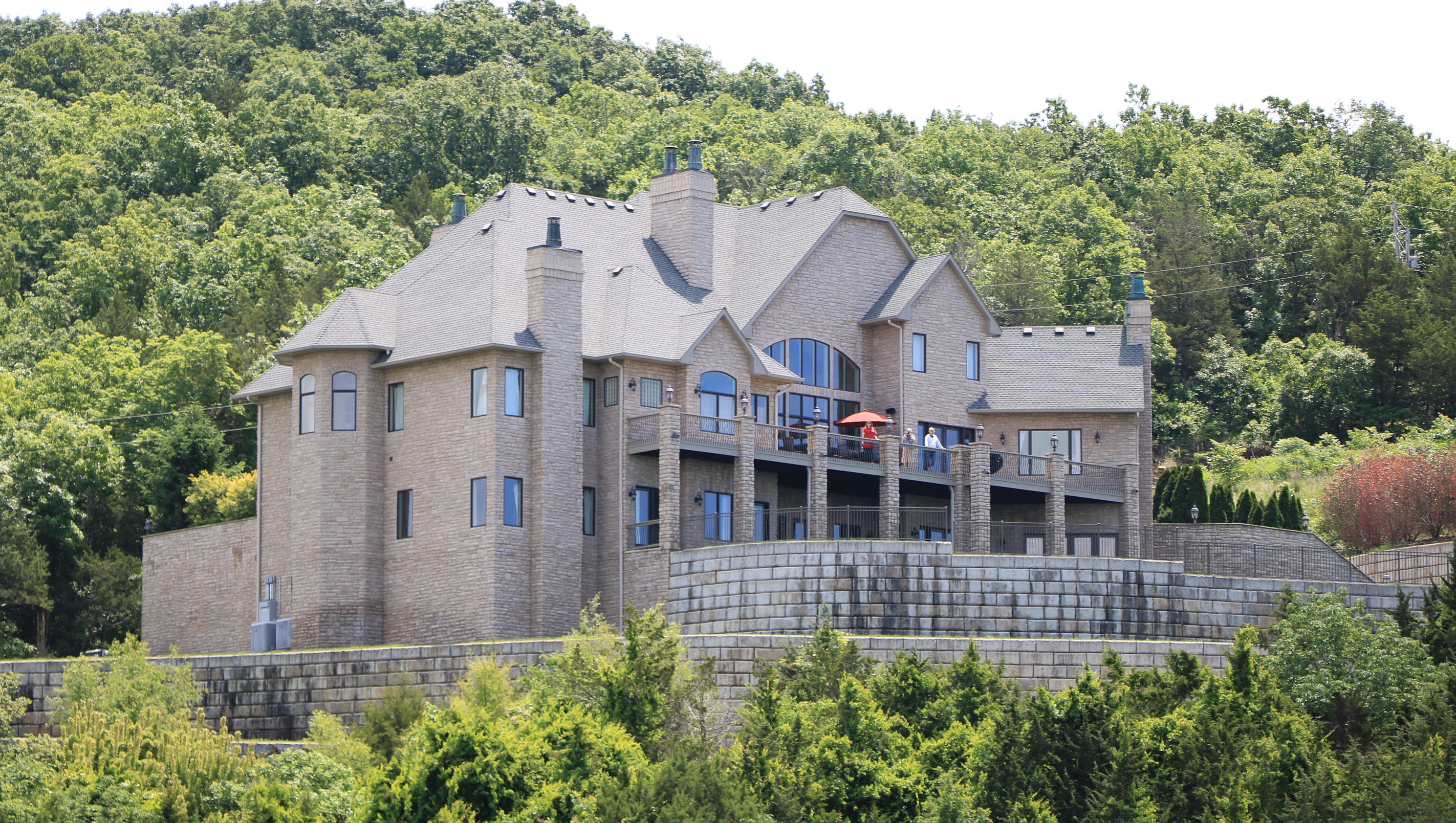 The Mansion on Table Rock Lake