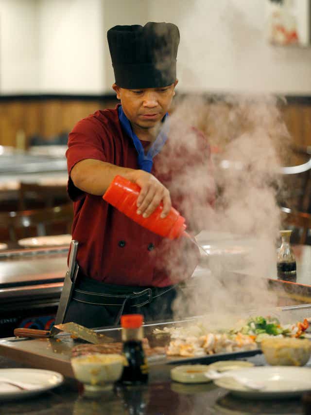 Chinese Thriving In Japanese Restaurant Business