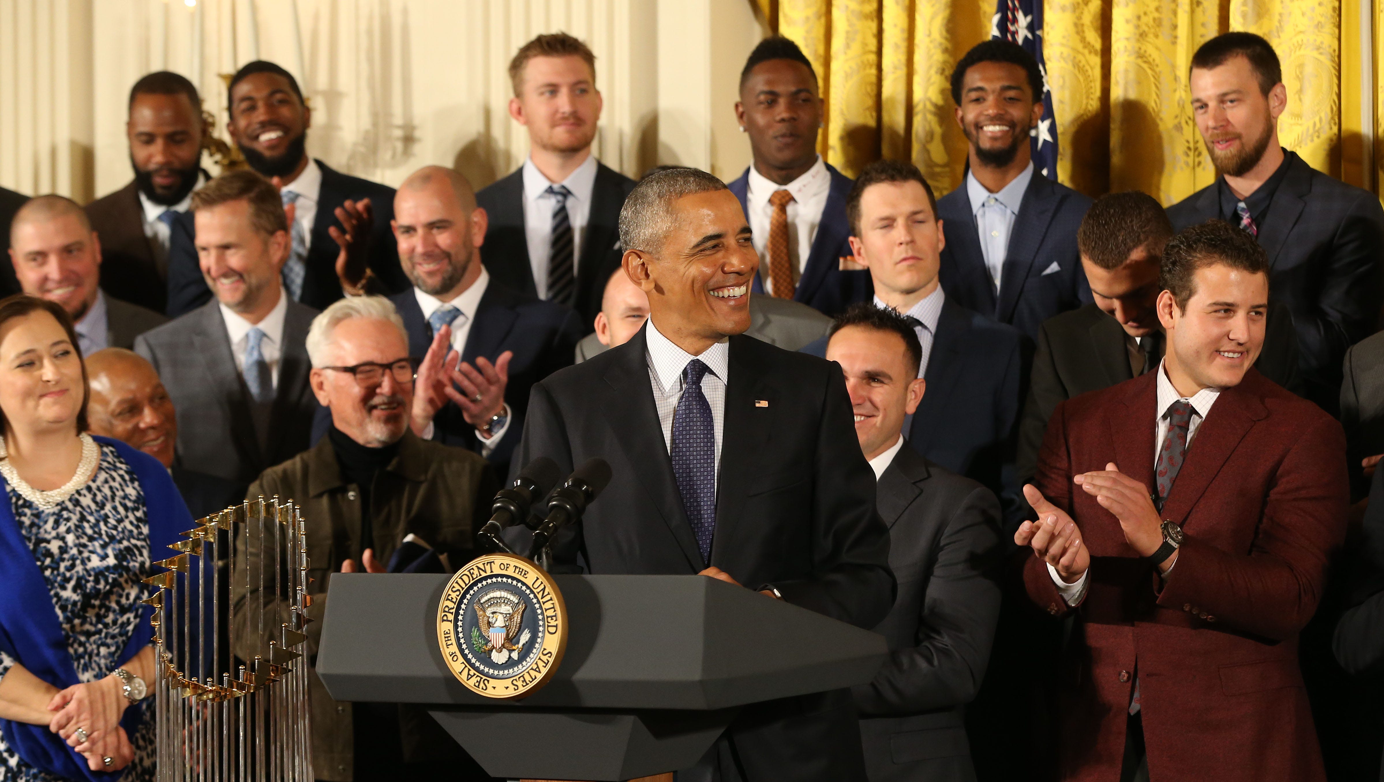 Cubs Present Obama With Custom Nike Air Jordans