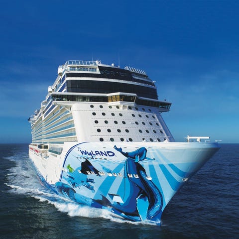 Take a virtual tour on the Norwegian Bliss website