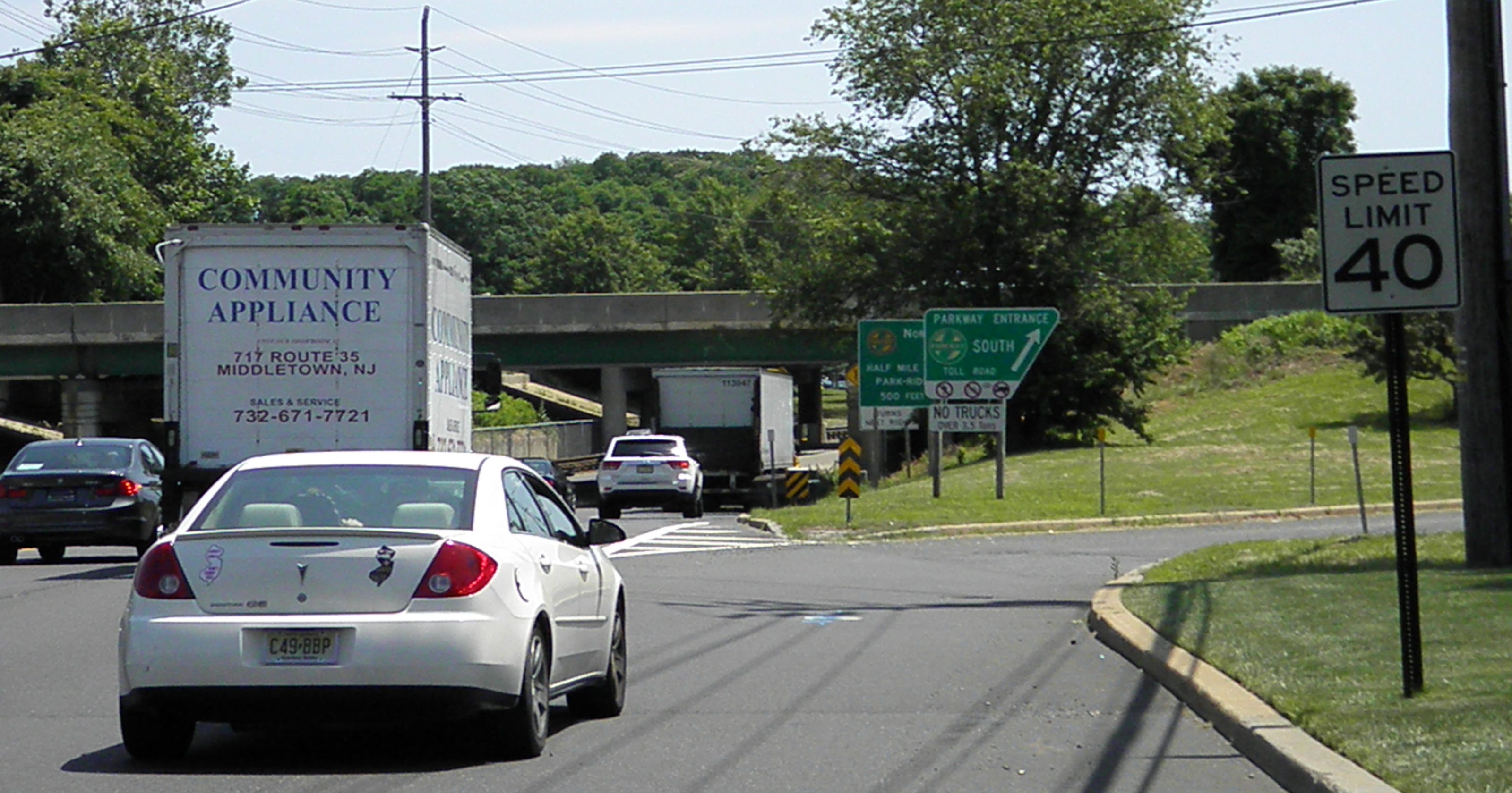 Cheesequake Rest Stop Garden State Parkway - n3y8dka