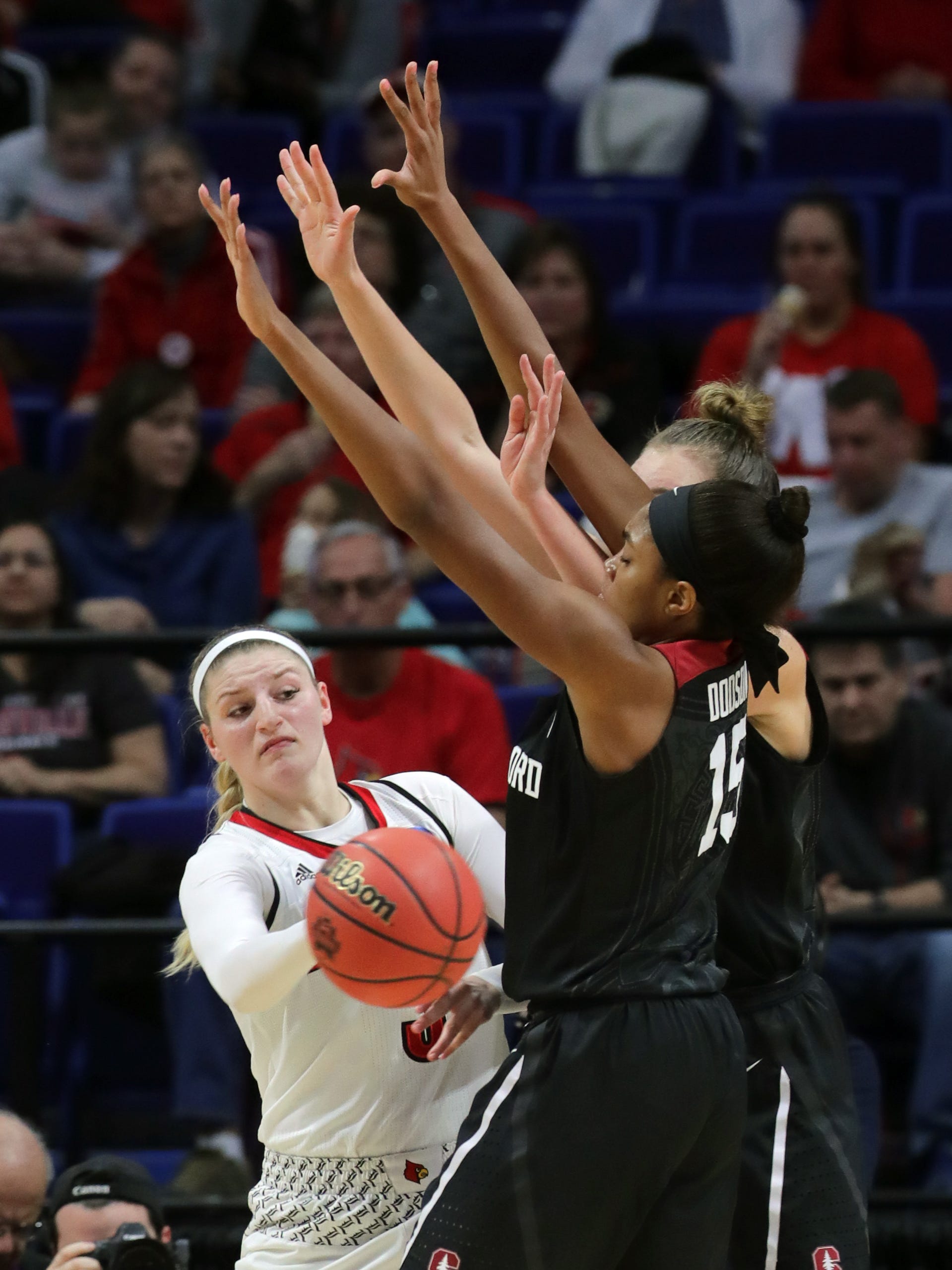 Louisville S Sam Fuehring Brings Toughness In Elite Eight Matchup