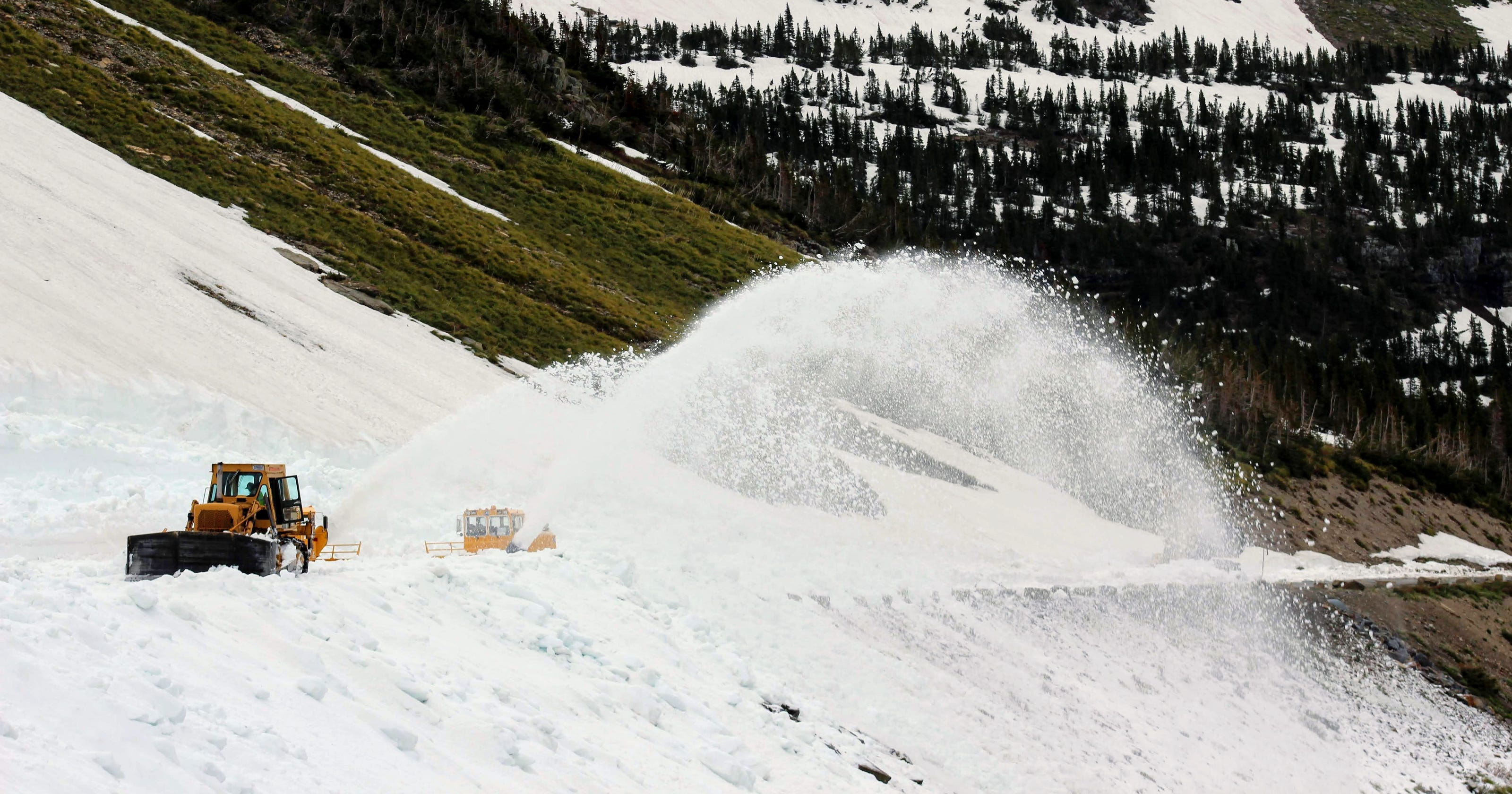 Plows make quick progress on GoingtotheSun Road in Glacier Park