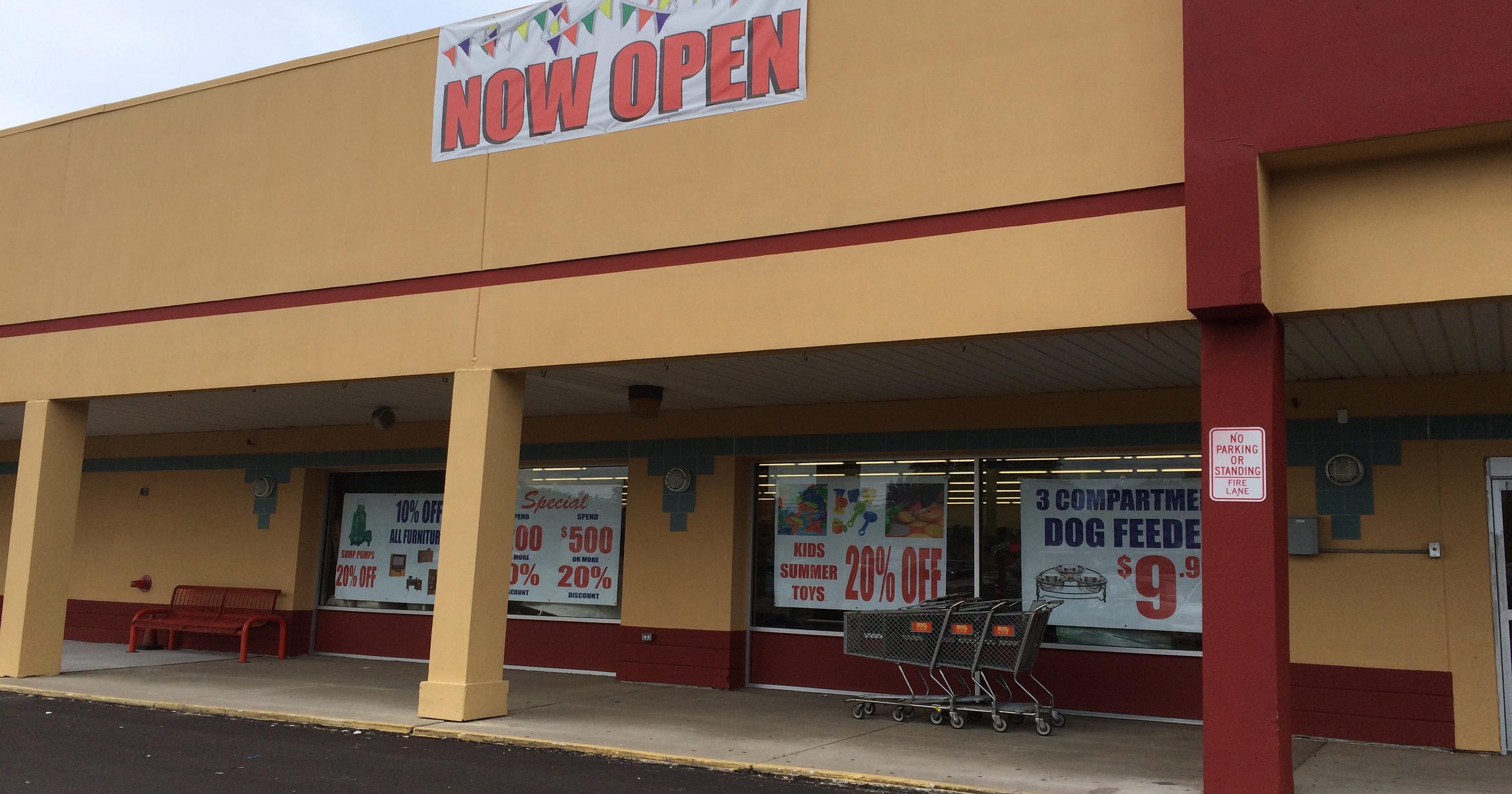 Overstock Outlet in Farmington