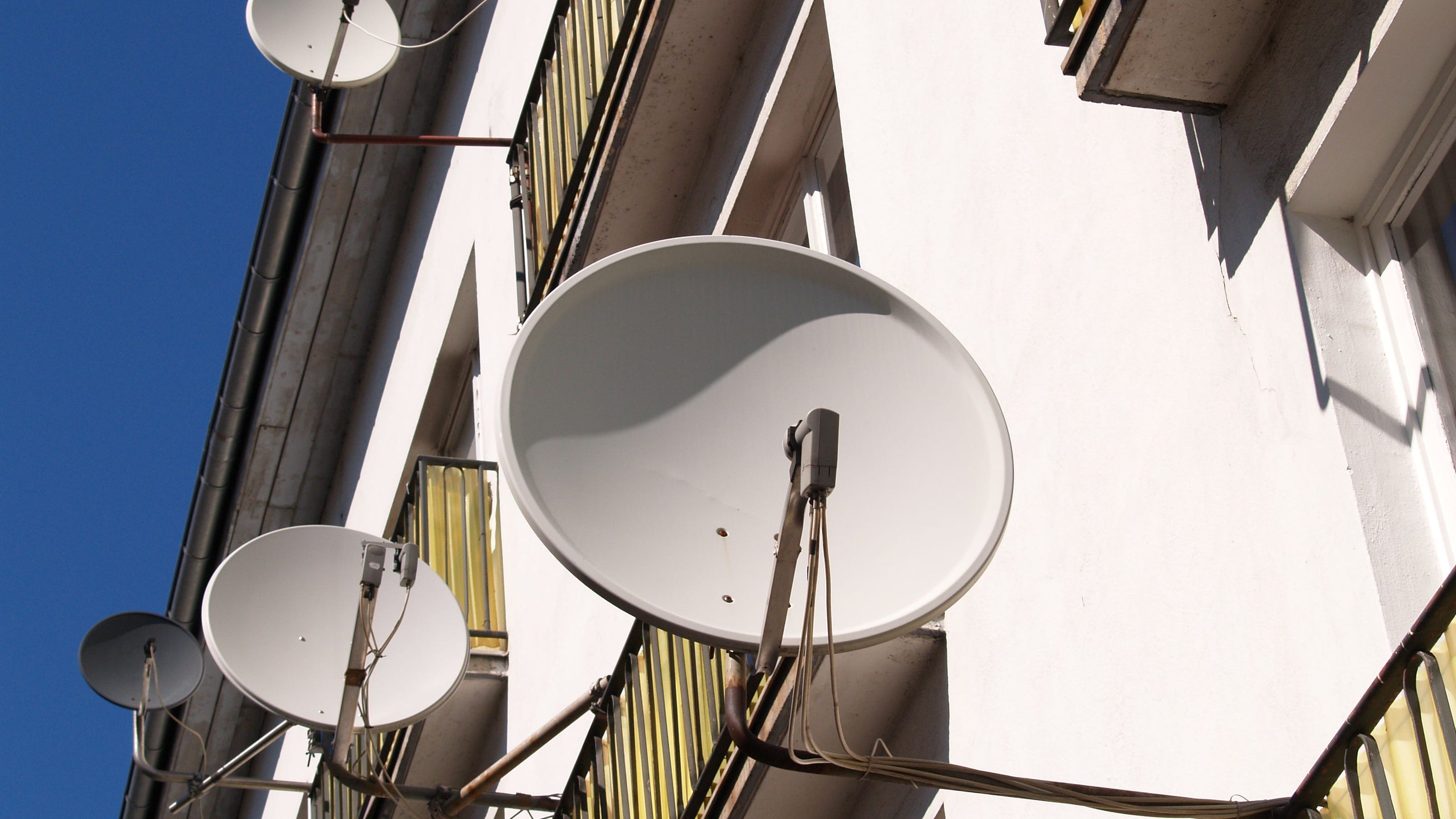 AT&T's DirecTV now only marketed to rural areas; days appear numbered.