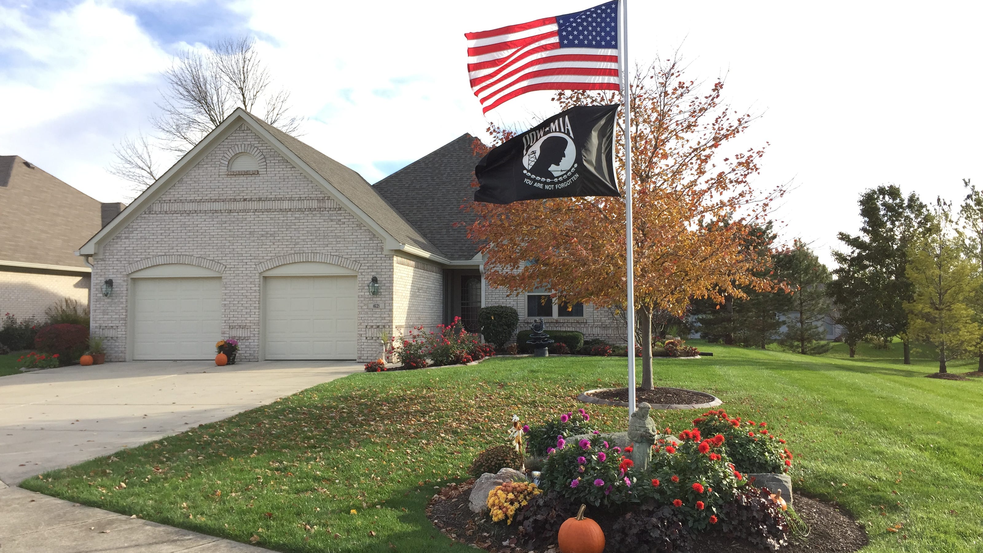 Greenfield Vet And Homeowners Association, Landscaping Around Flagpole