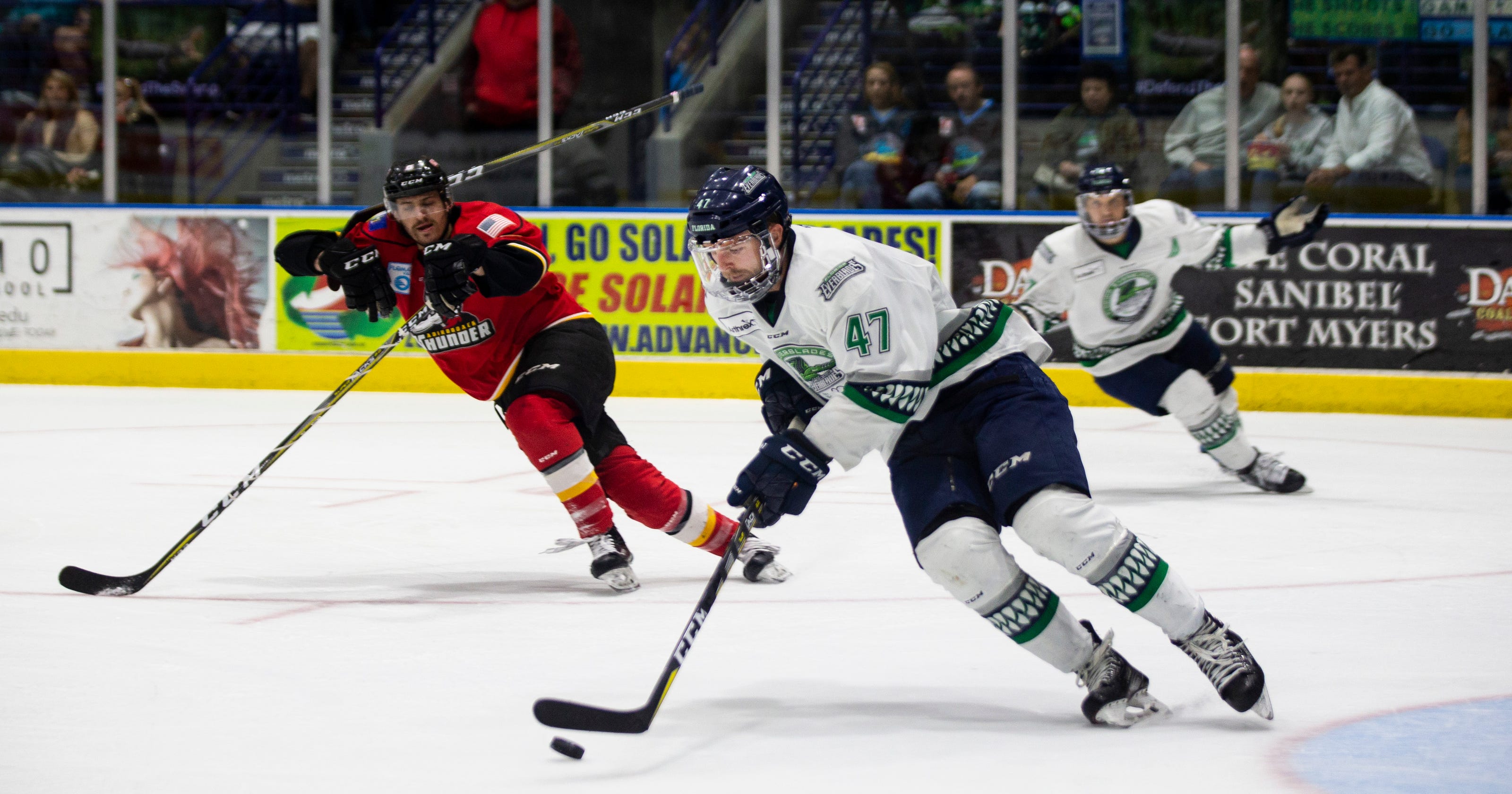 San Carlos Park's Logan Roe plays ECHL hockey for hometown ...