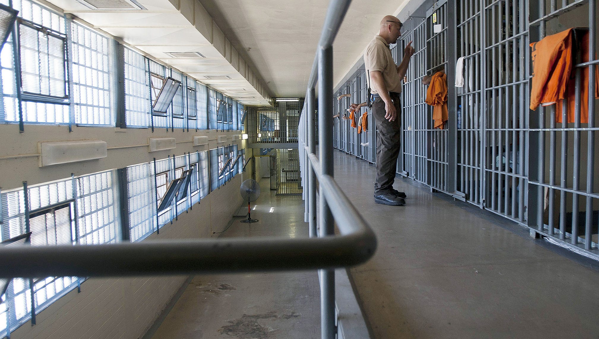Arizona's prisonguard shortage prompts workers to sue over 'dangerous