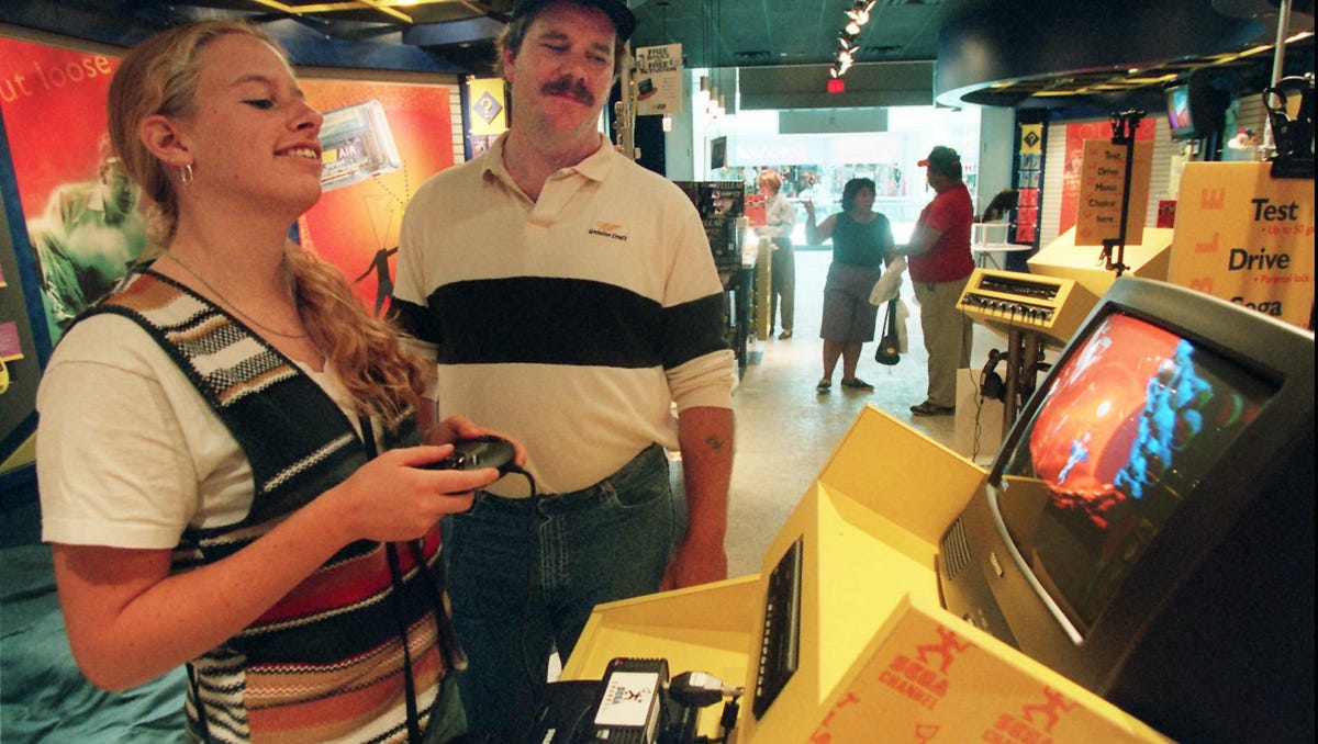 Irondequoit Mall was brief, beautiful and totally ’90s: See the iconic photos