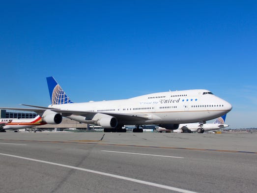 United Airlines' last Boeing 747 prepares to take off