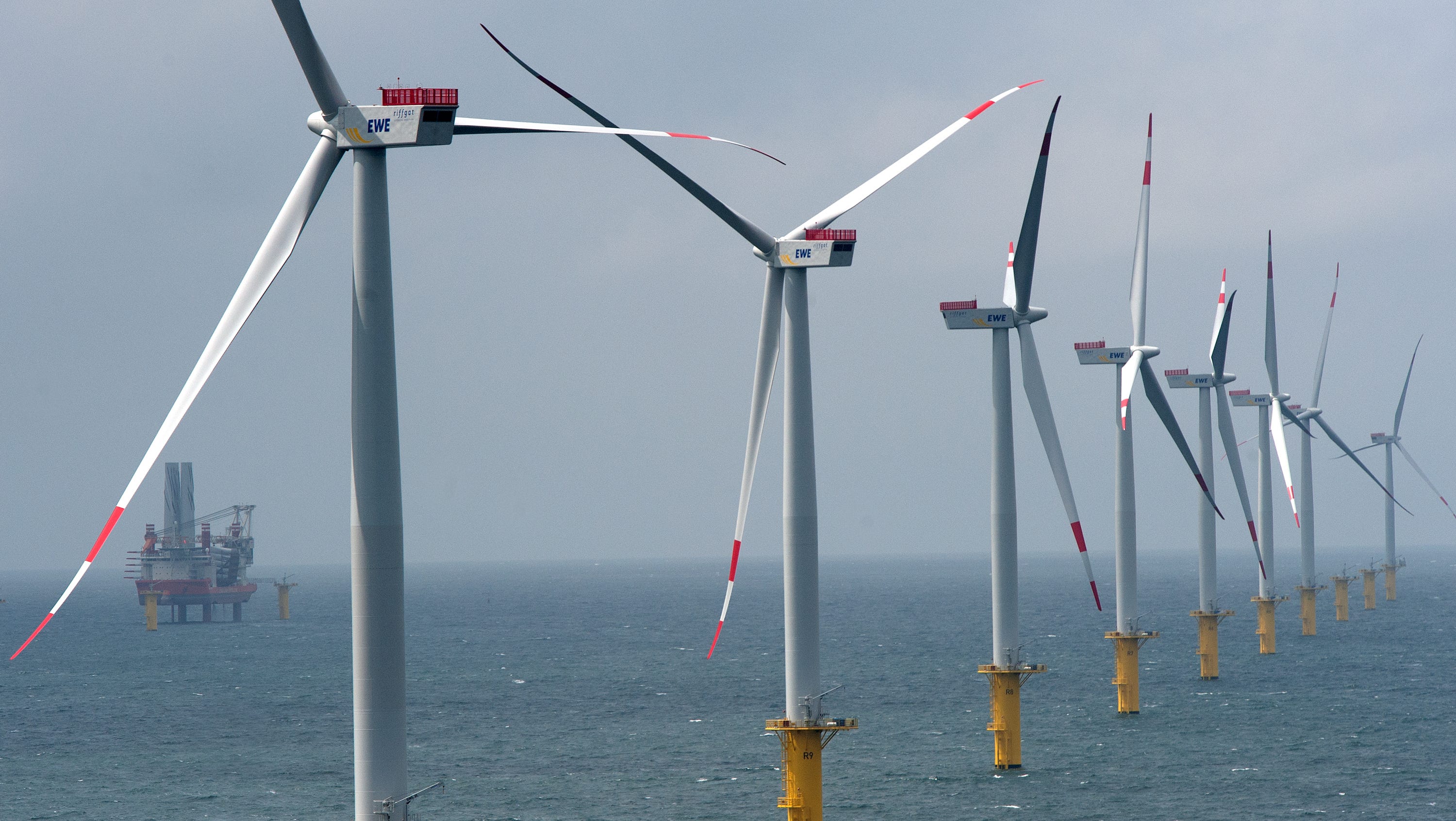 Offshore Wind Farms Can Tame Hurricanes Study Finds