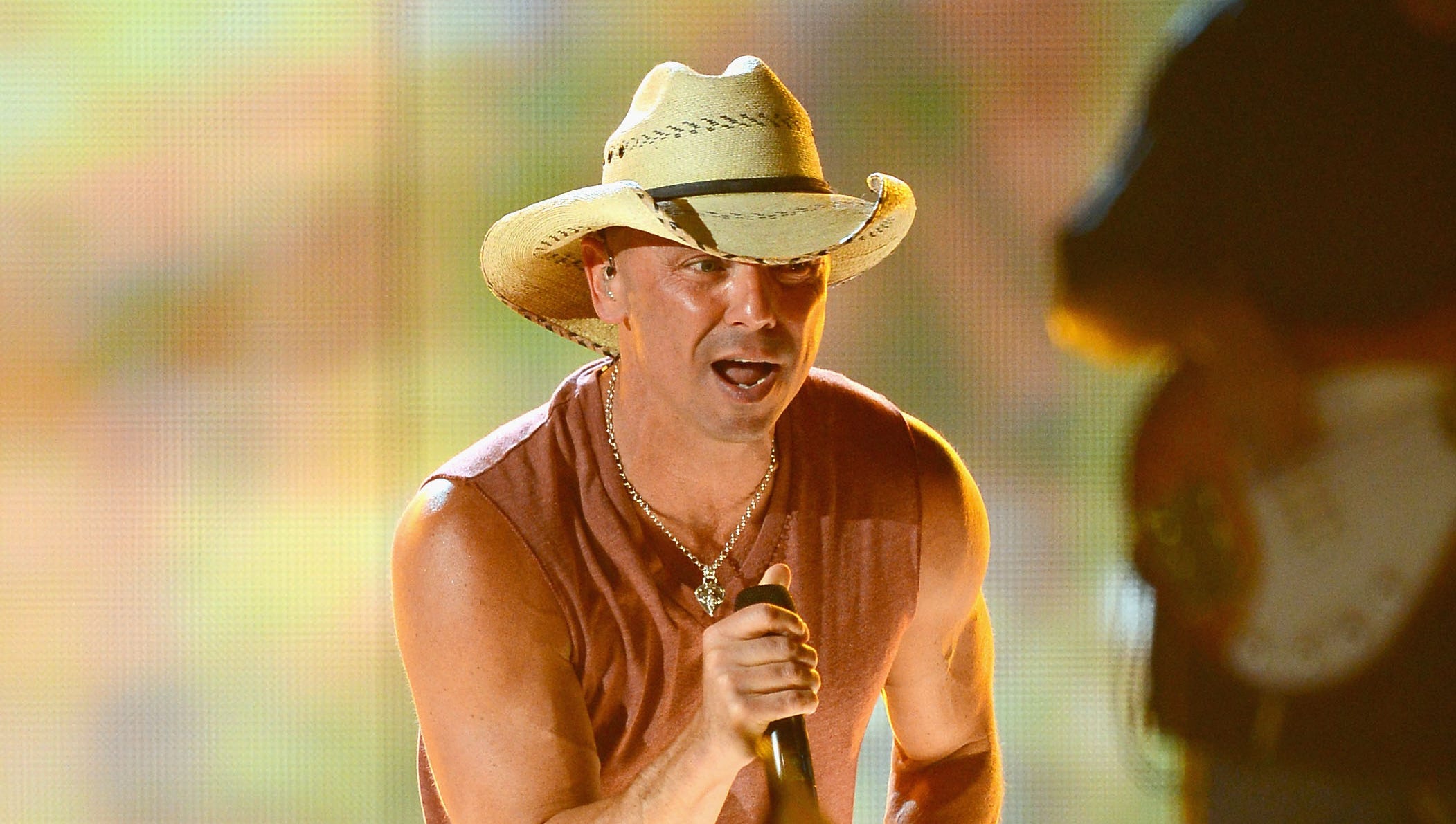Kenny Chesney's FloraBamaJama Your needtoknow info